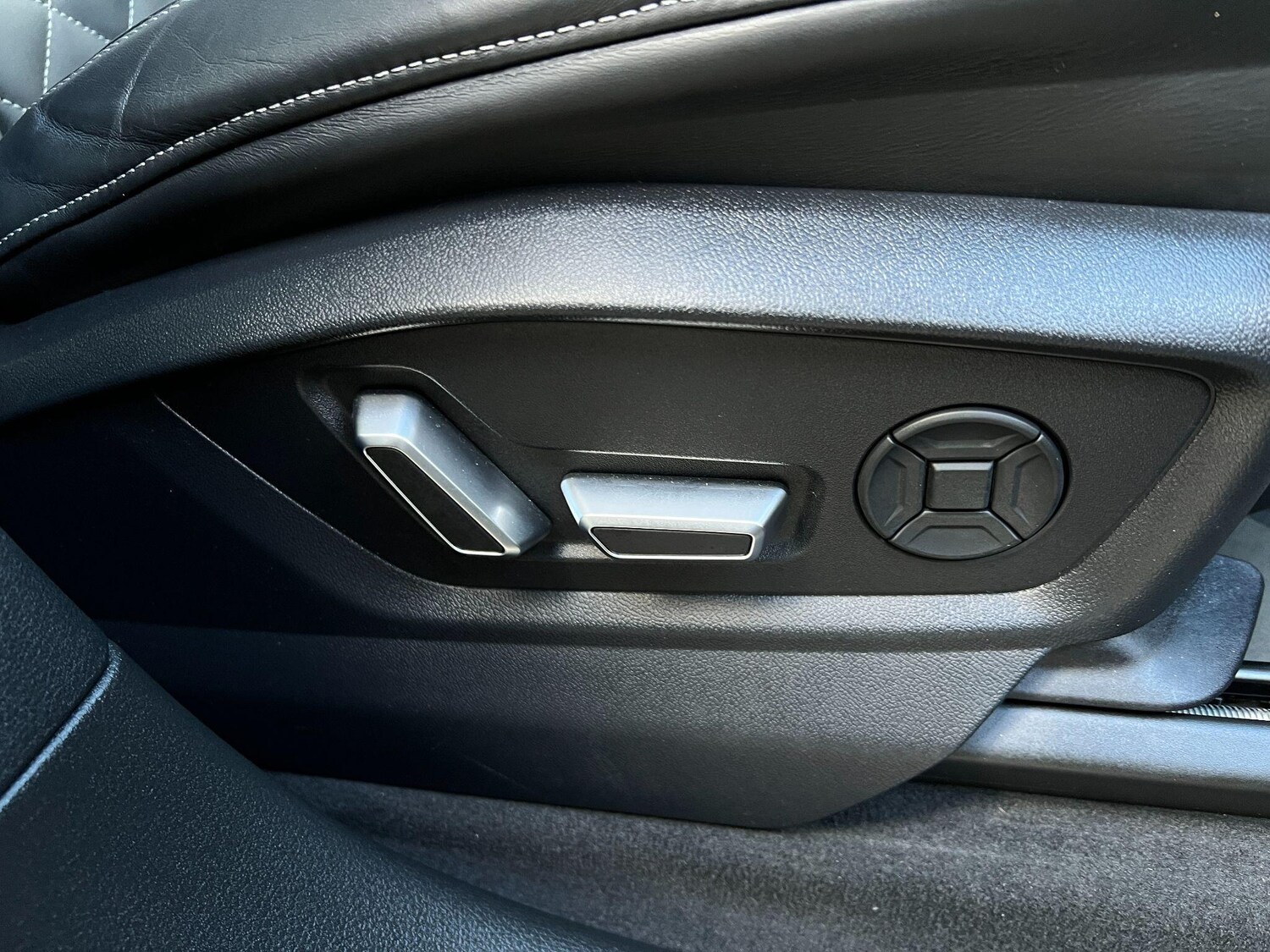 Used Audi SQ8 2024 for sale - 76561195: Photo 59