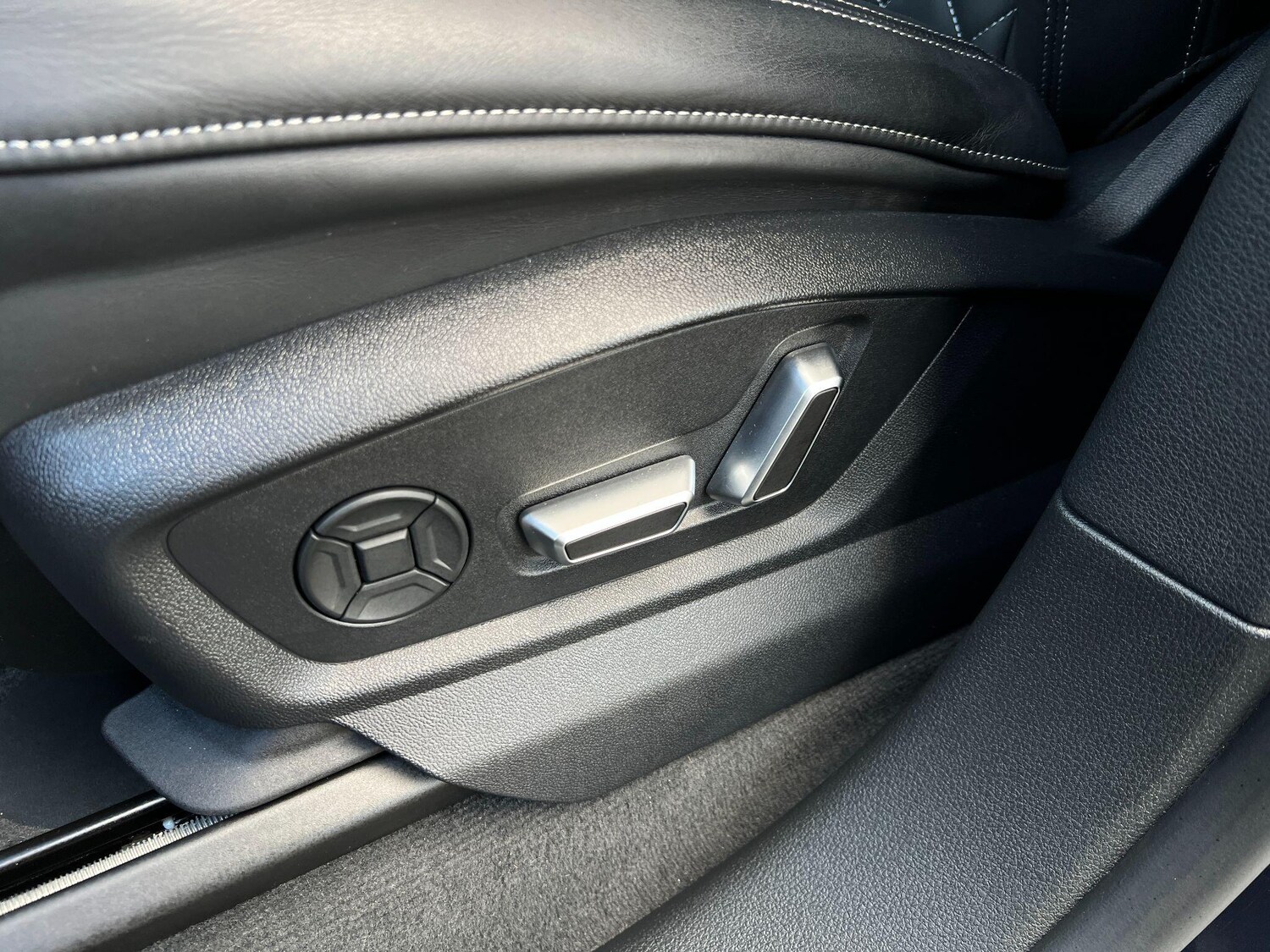 Used Audi SQ8 2024 for sale - 76561195: Photo 60