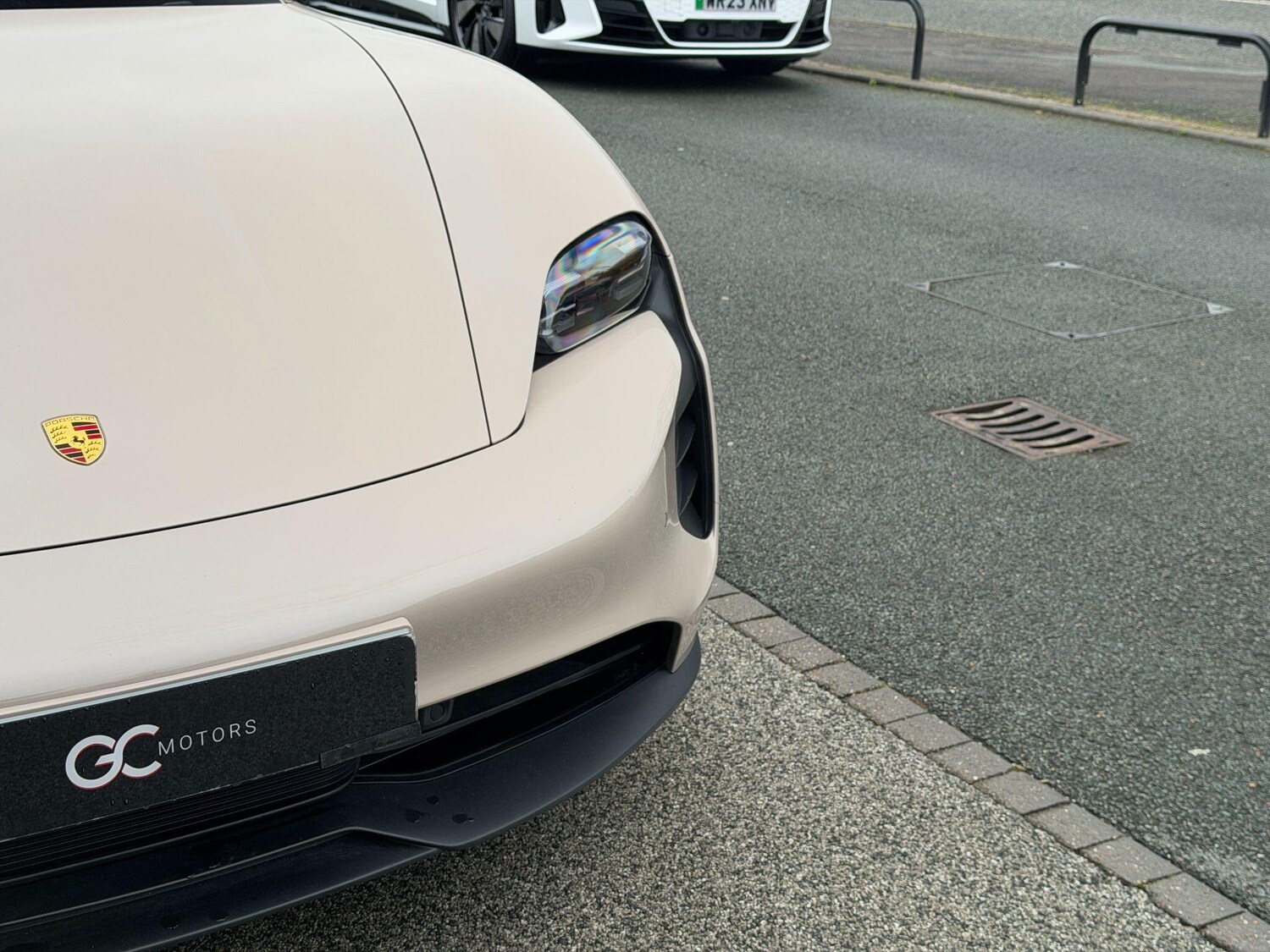 Used Porsche Taycan for sale - 77825125: Photo 61