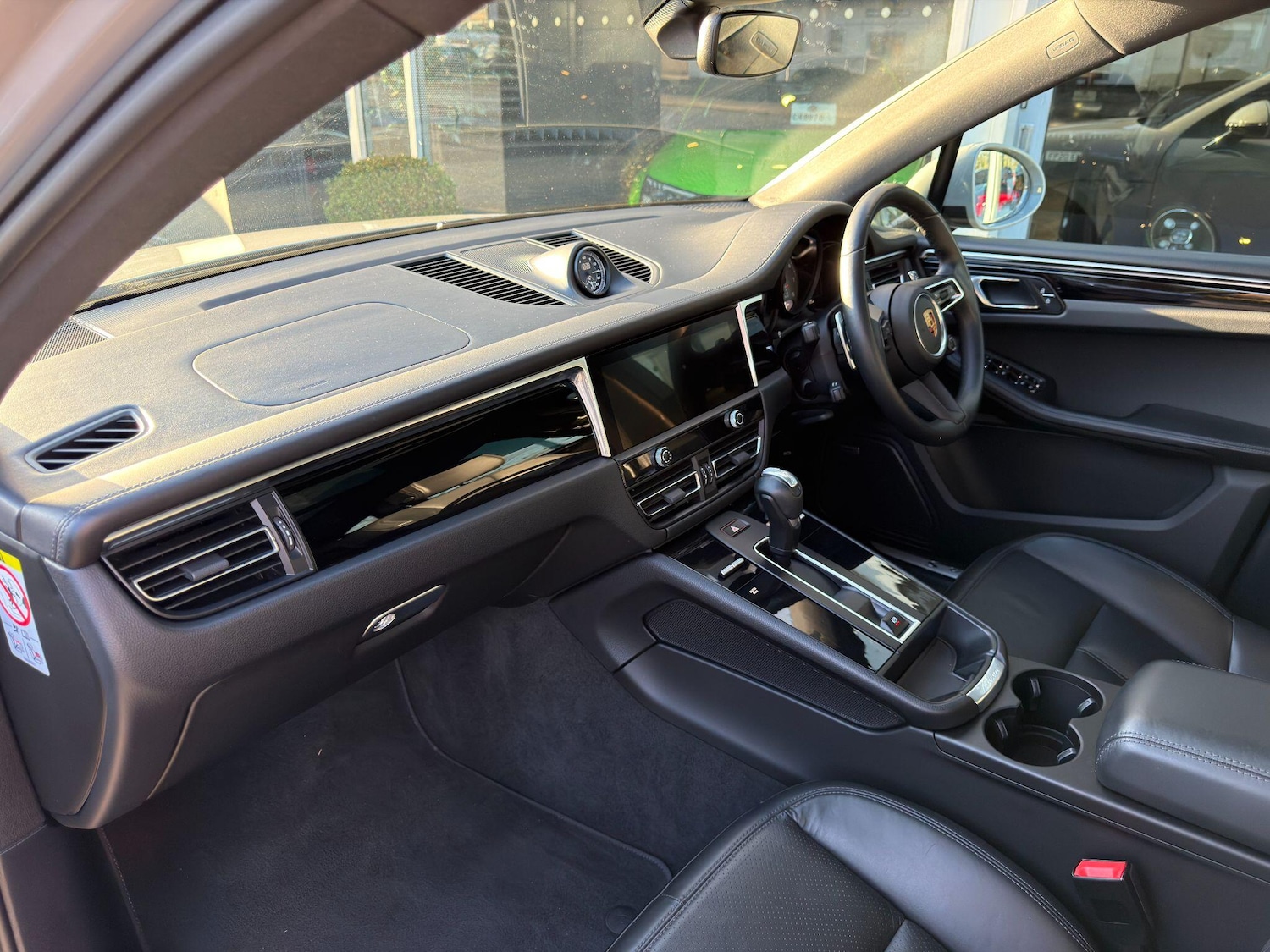 Used Porsche Macan 2022 for sale - 76781721: Photo 12