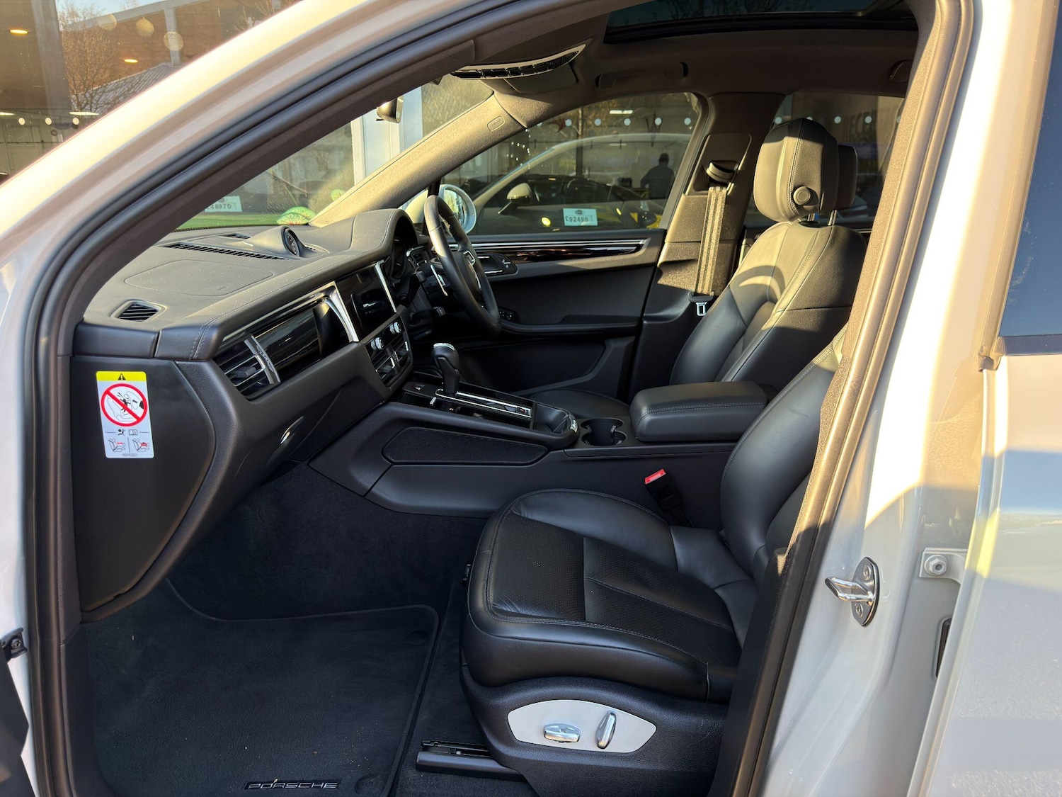 Used Porsche Macan 2022 for sale - 76781721: Photo 14