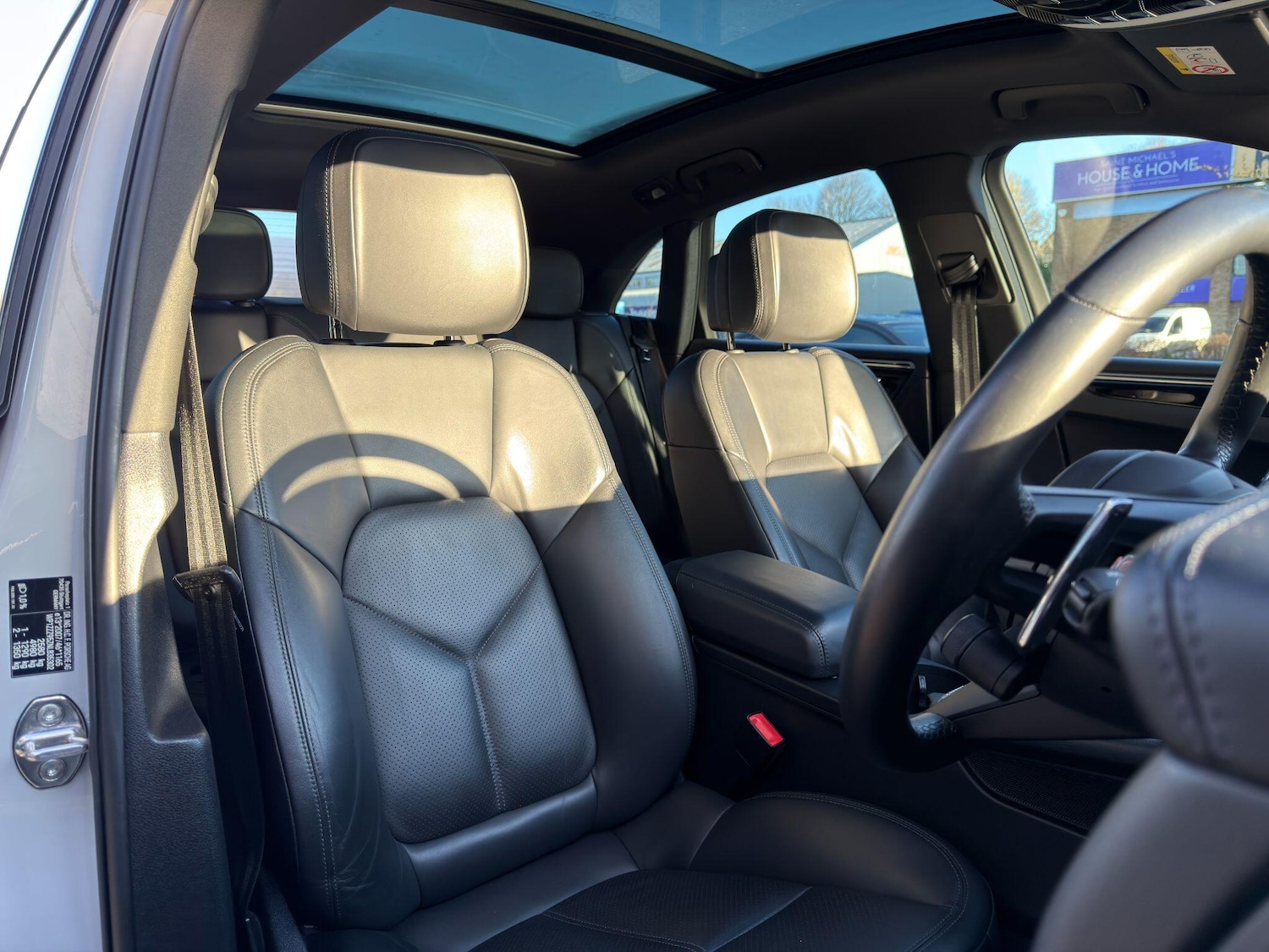 Used Porsche Macan 2022 for sale - 76781721: Photo 16