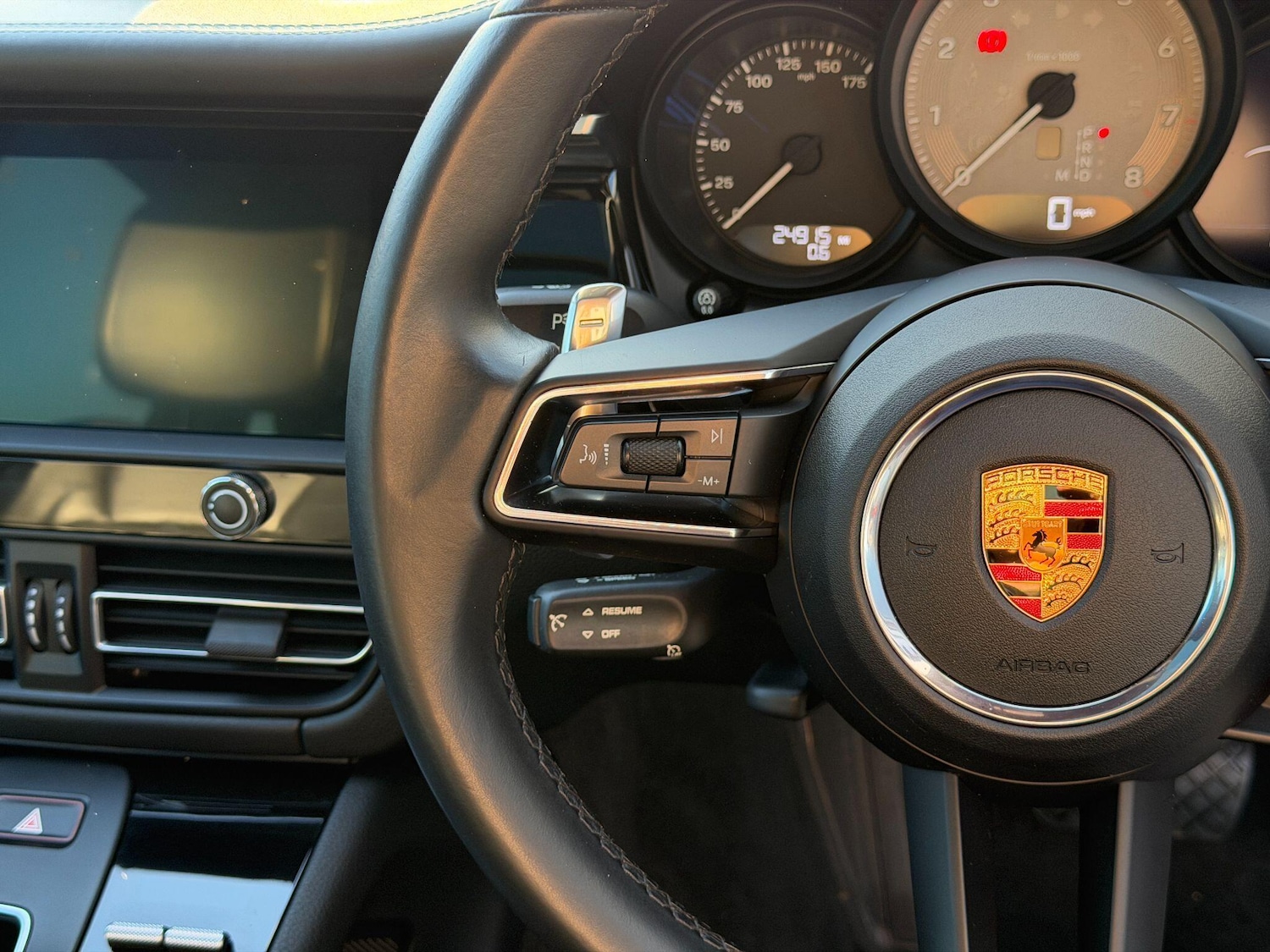 Used Porsche Macan 2022 for sale - 76781721: Photo 26