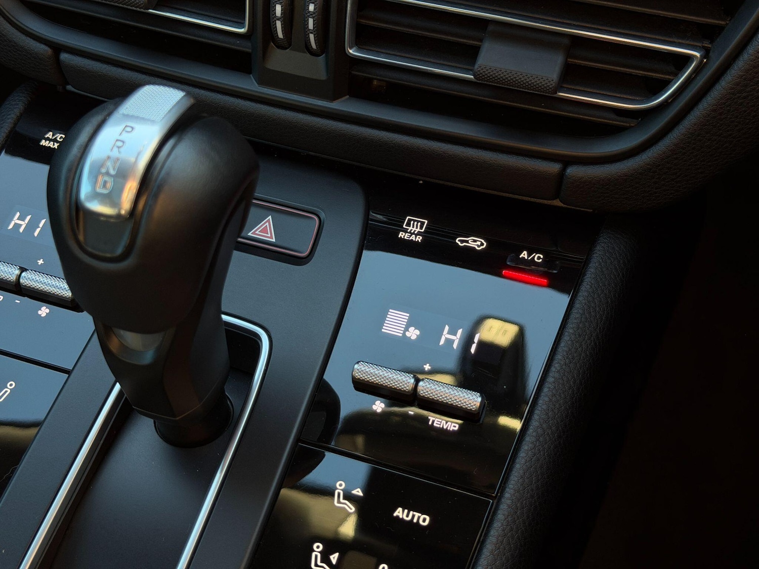 Used Porsche Macan 2022 for sale - 76781721: Photo 45