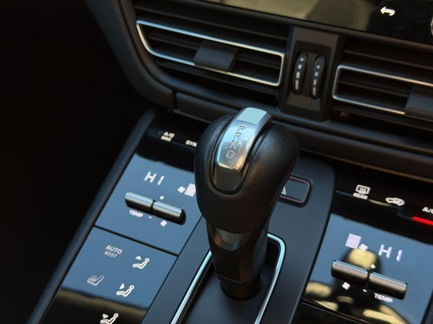 Used Porsche Macan 2022 for sale - 76781721: Photo 50