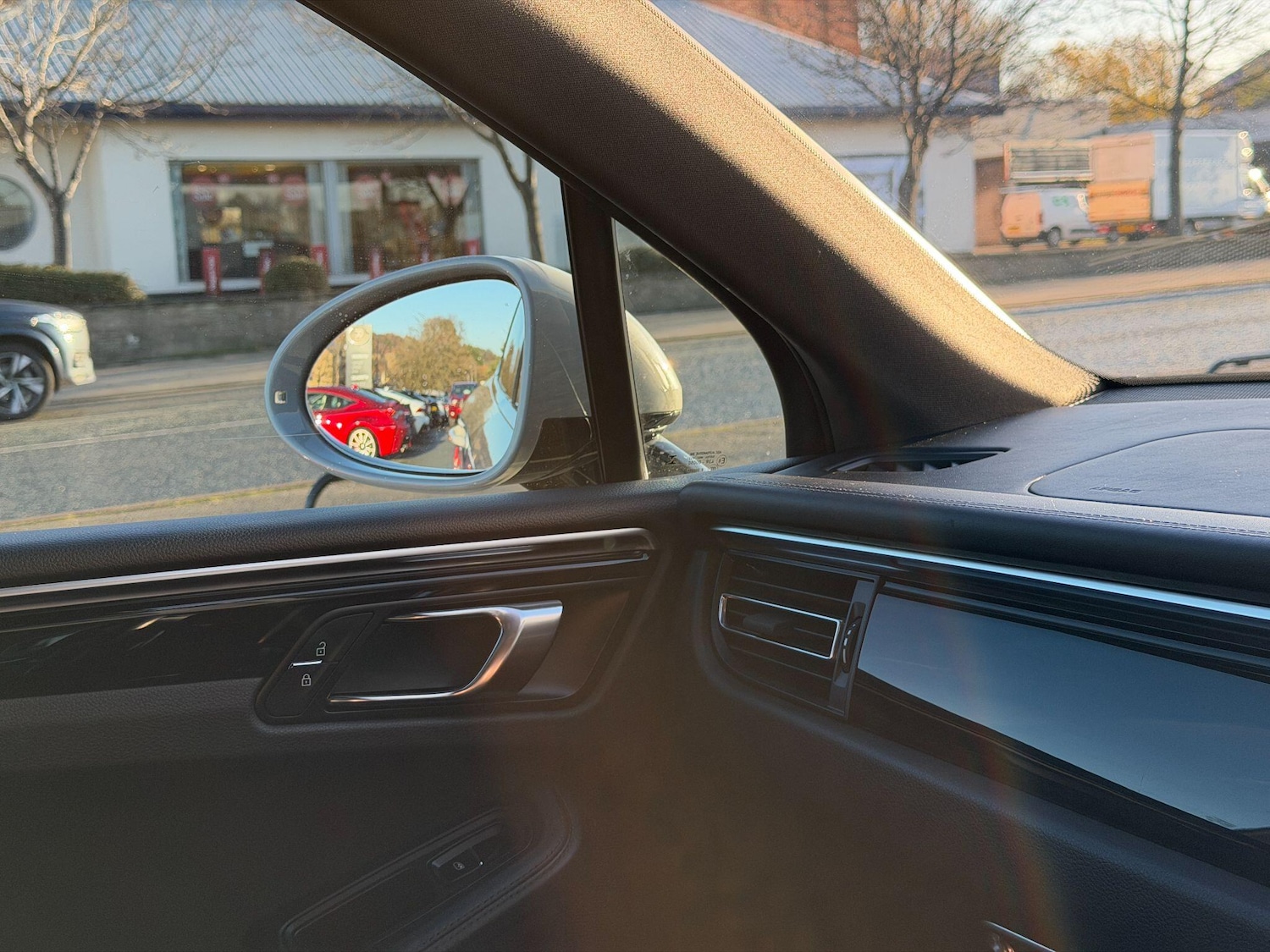 Used Porsche Macan 2022 for sale - 76781721: Photo 51