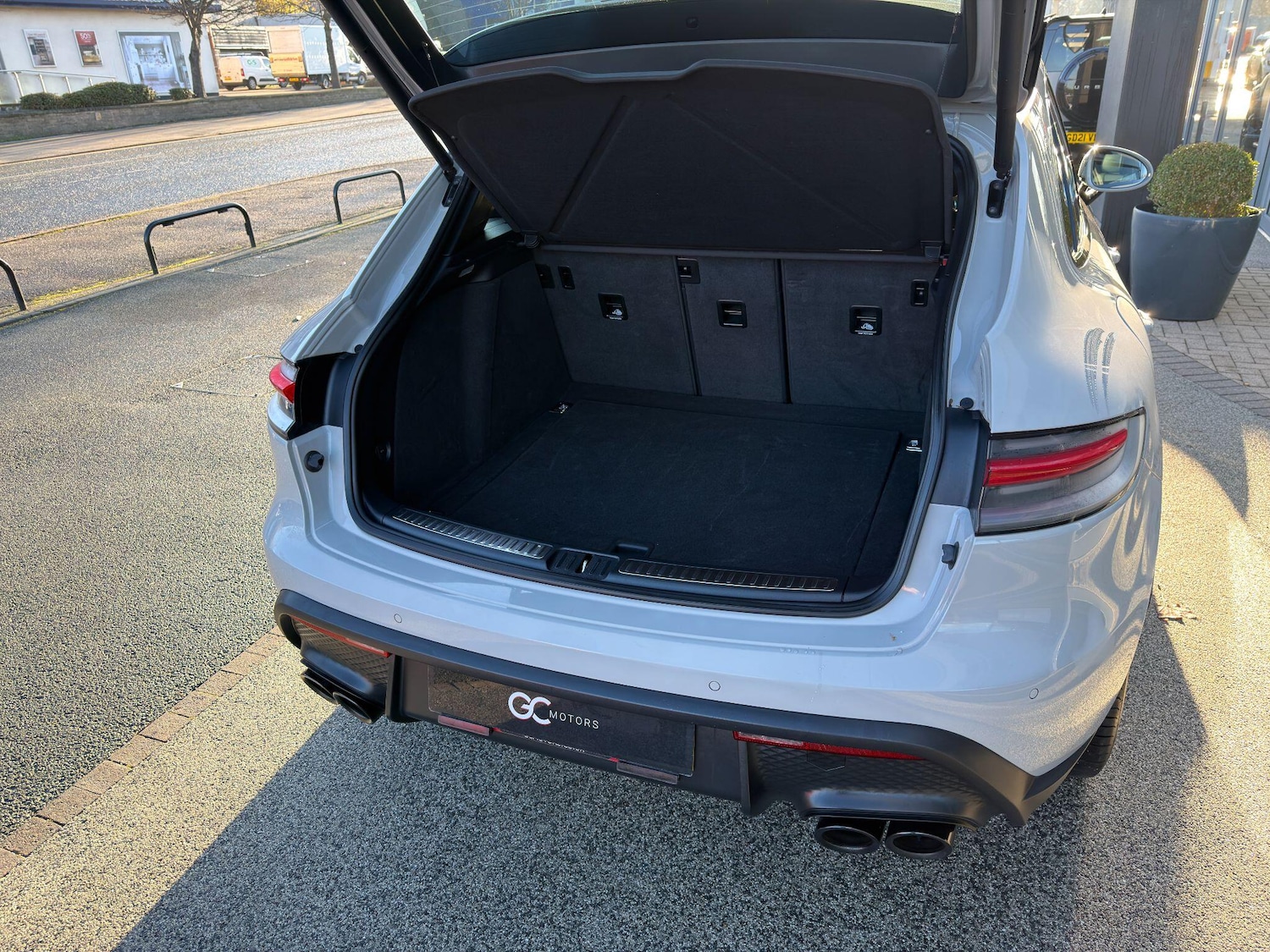 Used Porsche Macan 2022 for sale - 76781721: Photo 56