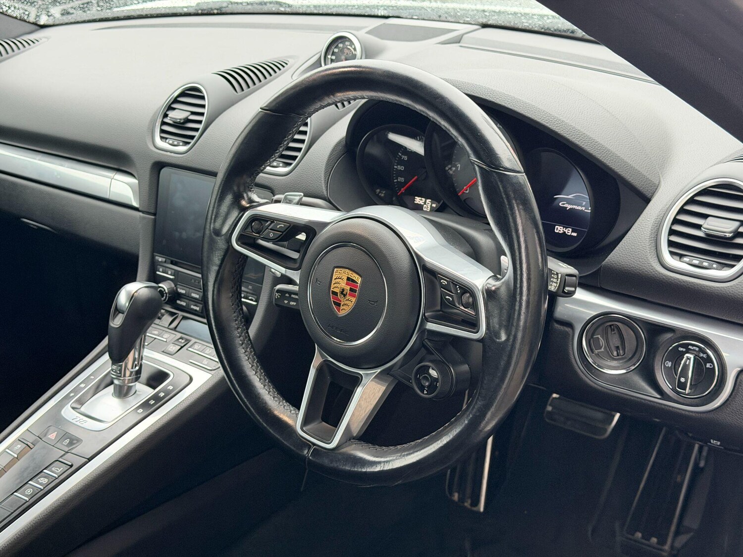 Used Porsche 718 Cayman 2020 for sale - 76918494: Photo 18