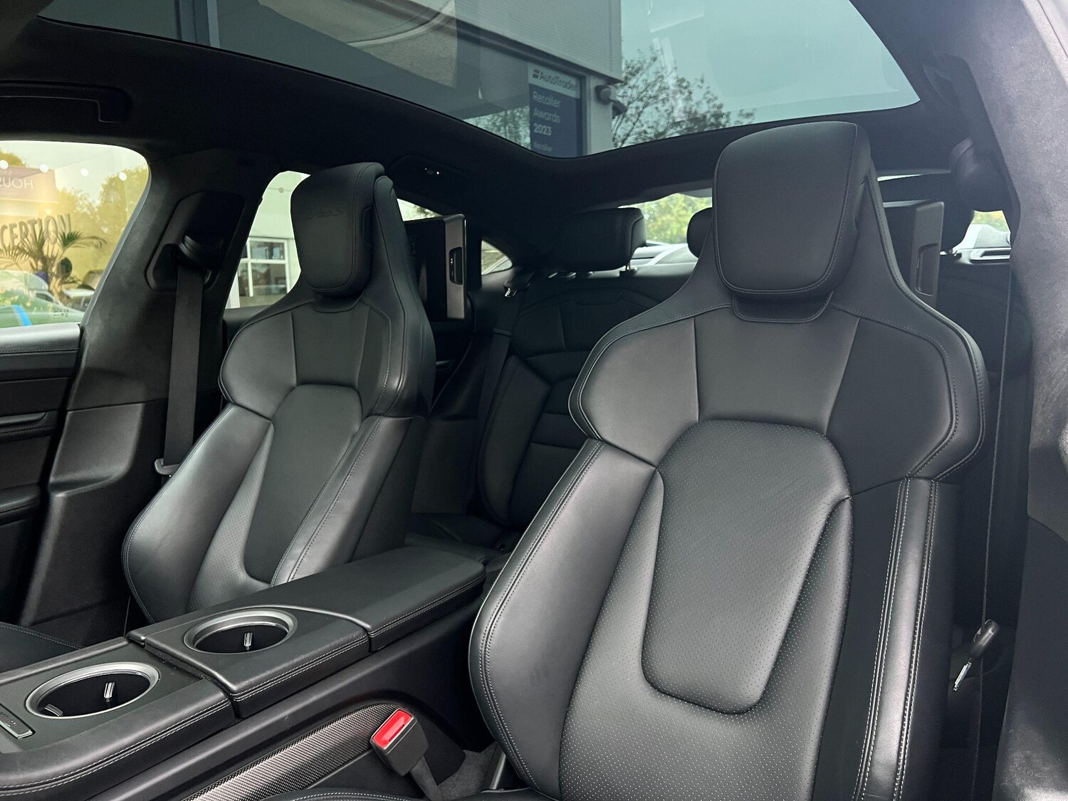 Used Porsche Taycan 2023 for sale - 76283905: Photo 16