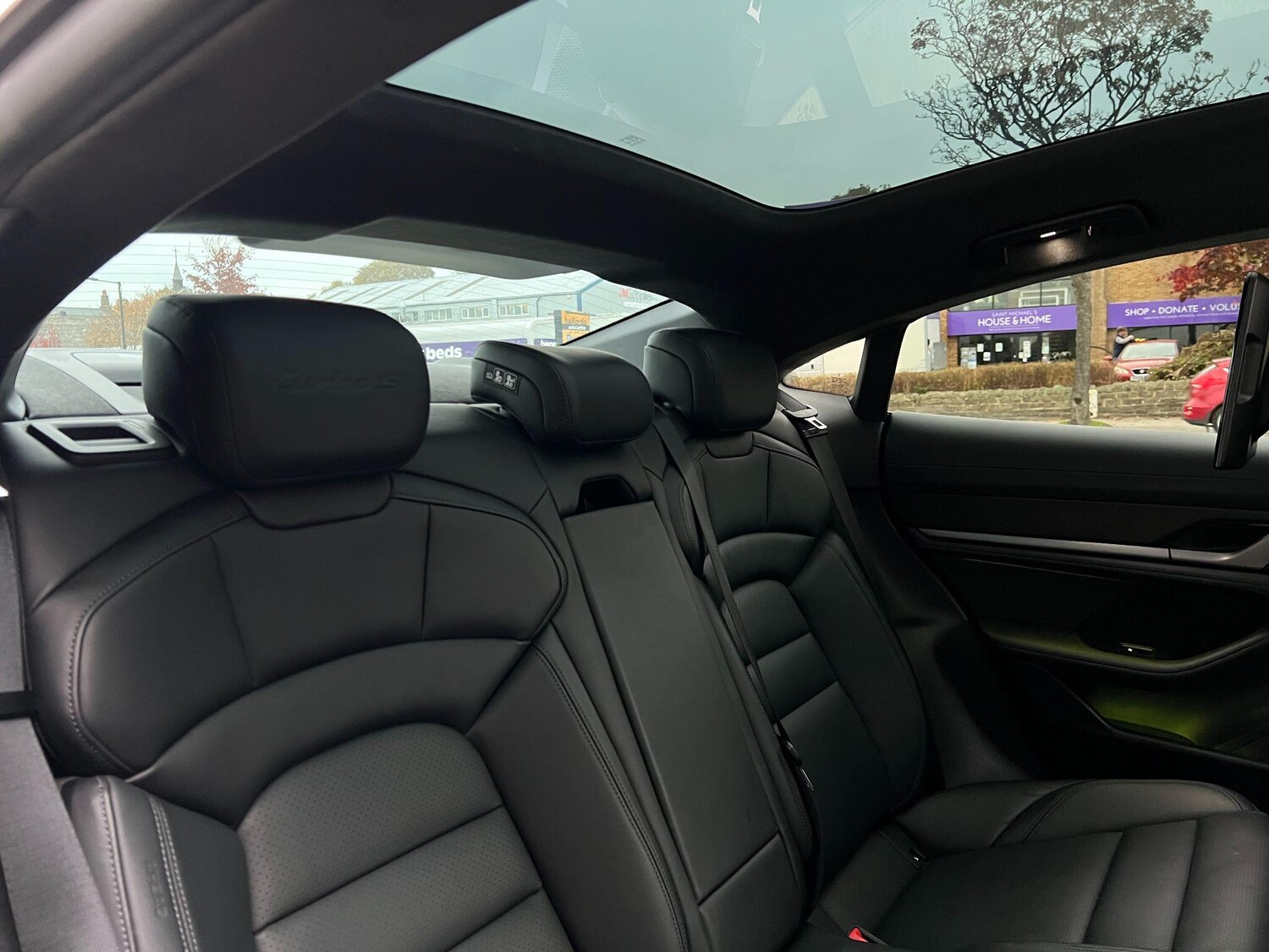 Used Porsche Taycan 2023 for sale - 76283905: Photo 19