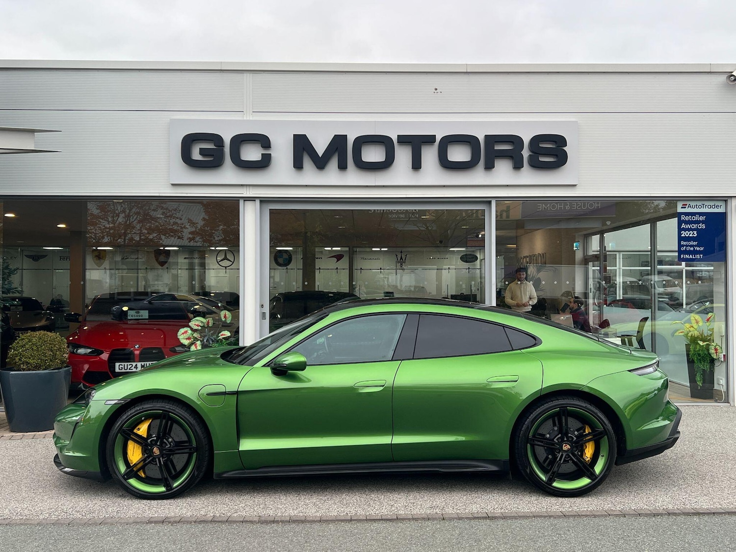 Used Porsche Taycan 2023 for sale - 76283905: Photo 4