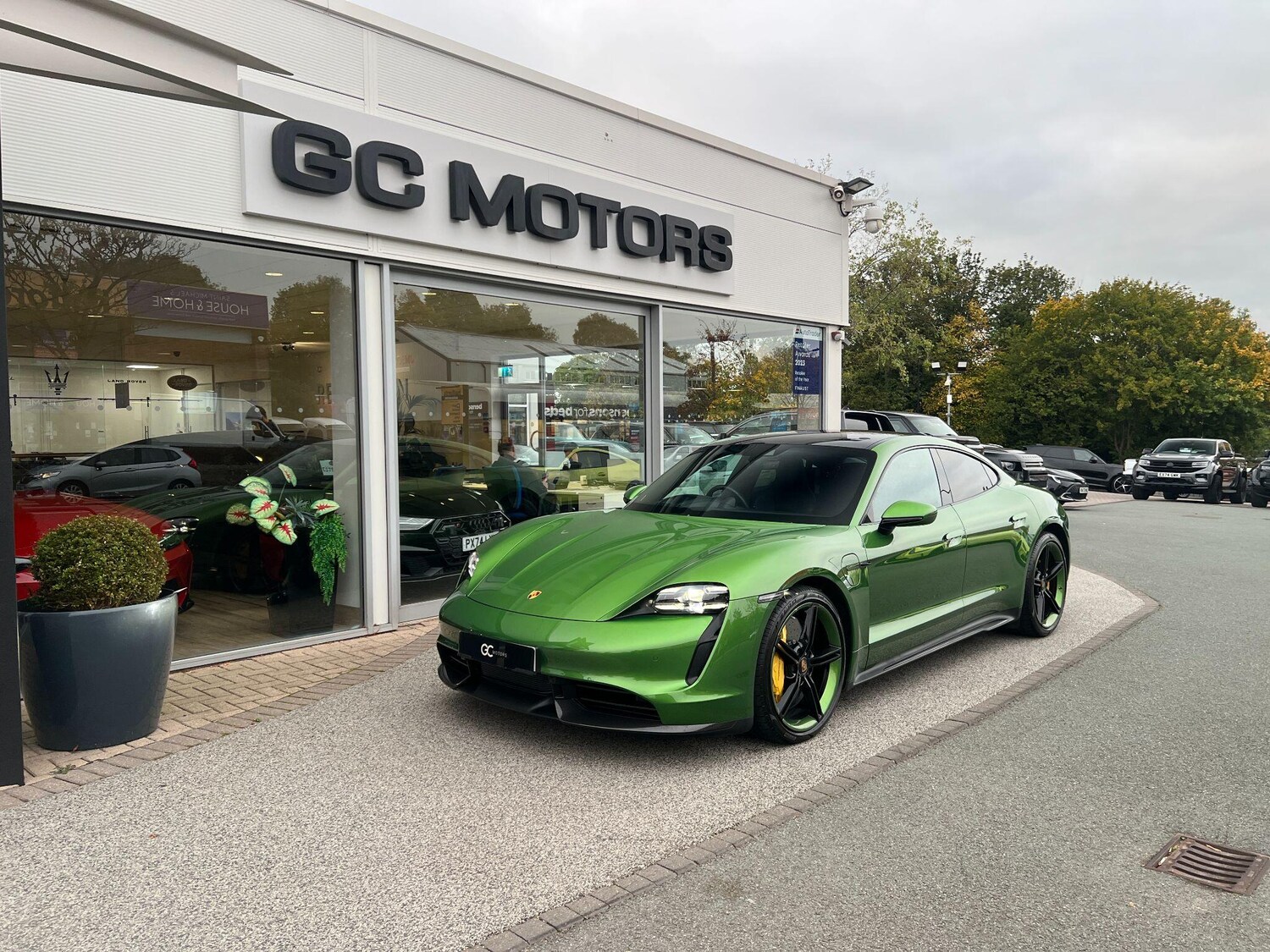 Used Porsche Taycan 2023 for sale - 76283905: Photo 70