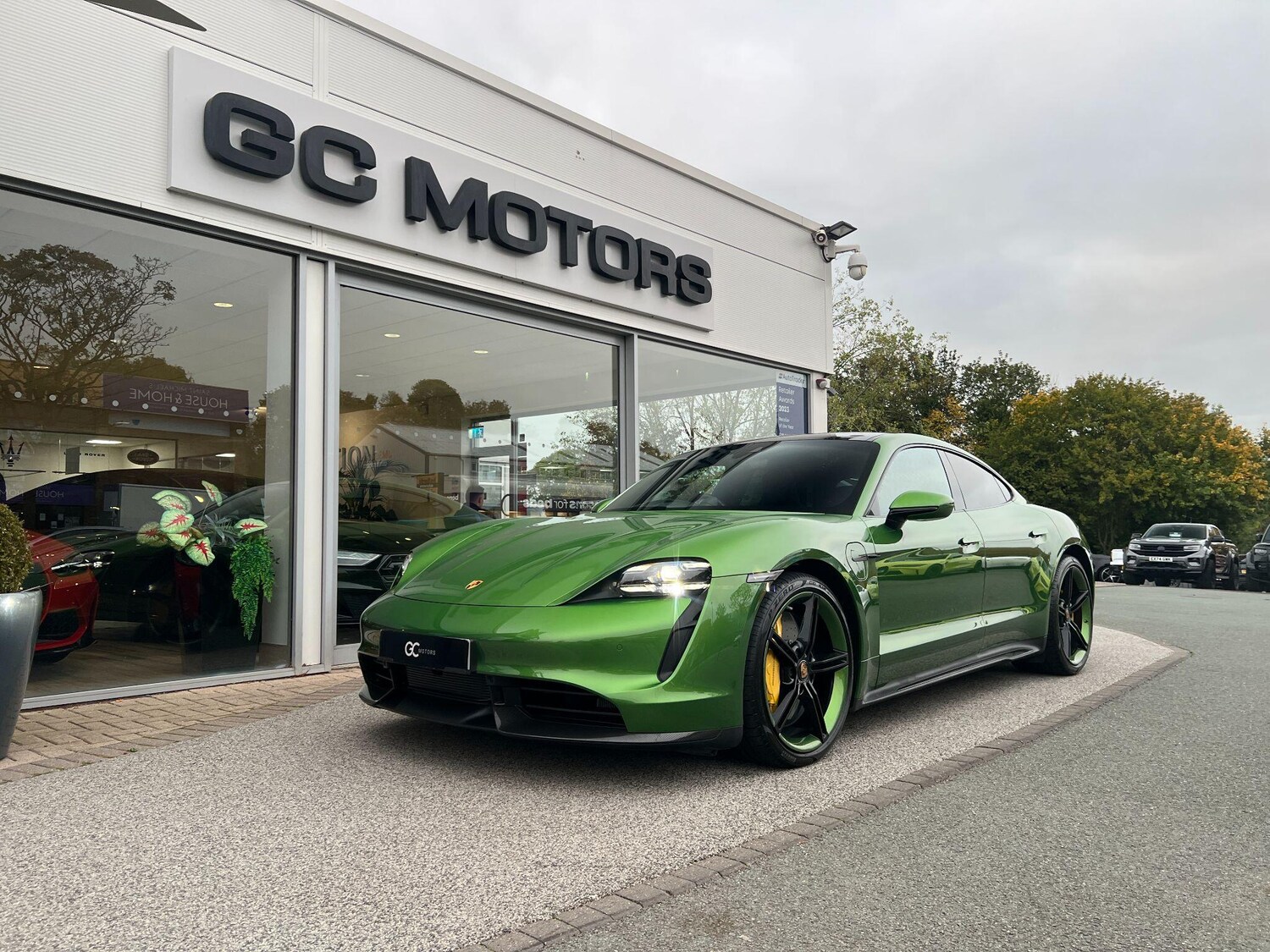 Used Porsche Taycan 2023 for sale - 76283905: Photo 71