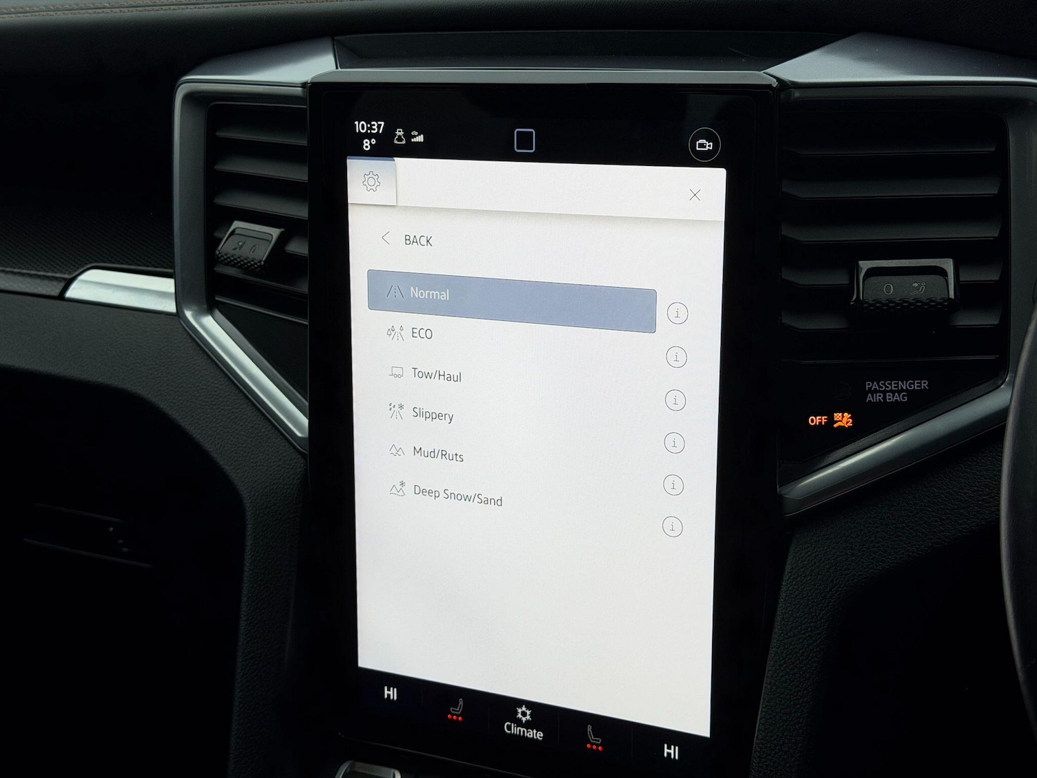 Used Volkswagen Amarok 2025 for sale - 77253877: Photo 37