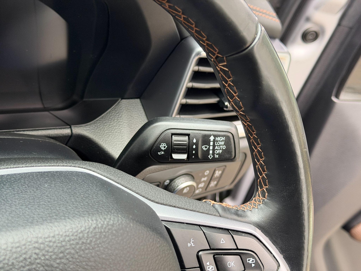 Used Volkswagen Amarok 2025 for sale - 77253877: Photo 53