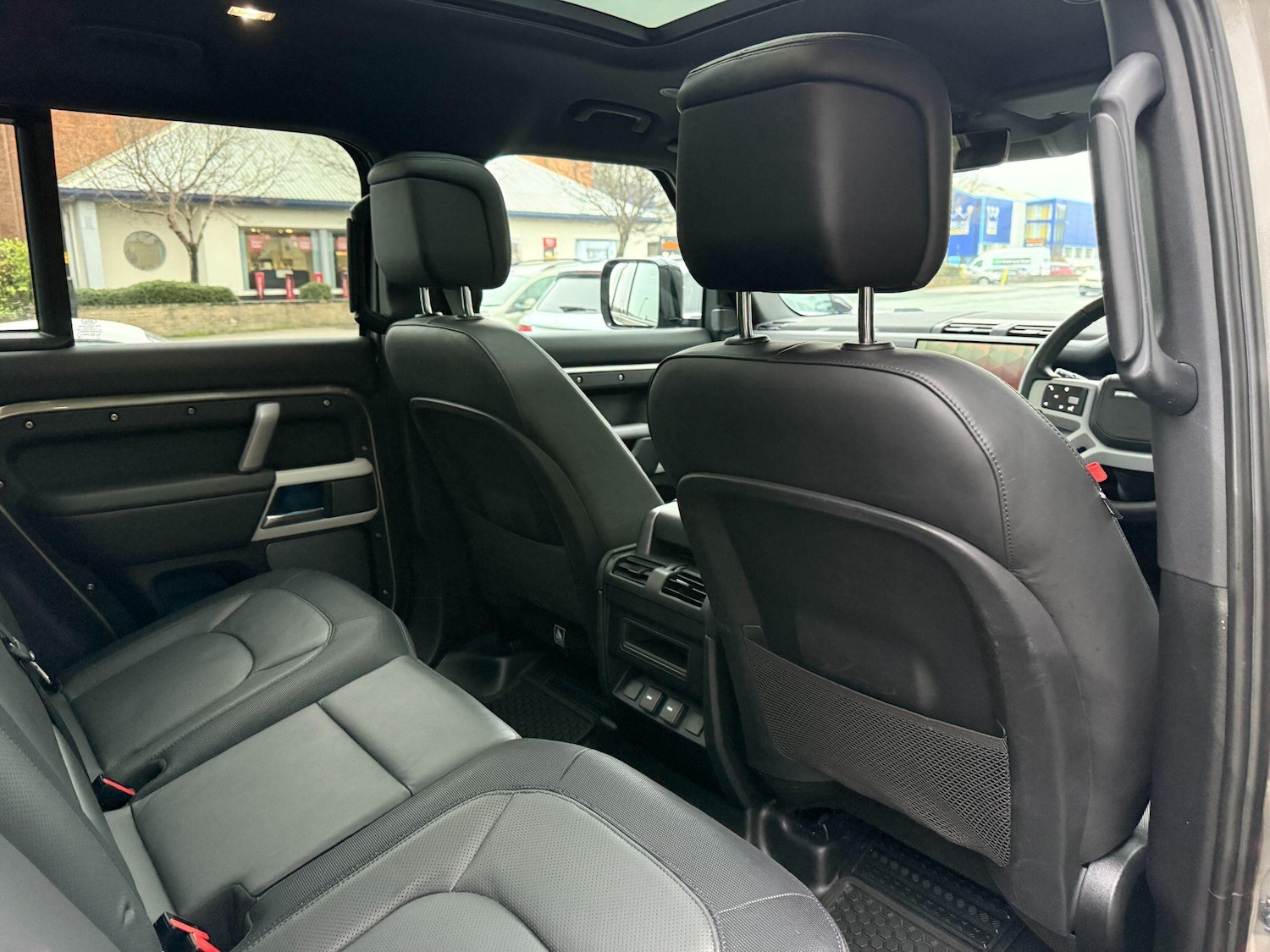 Used Land Rover Defender 110 2023 for sale - 77305814: Photo 23