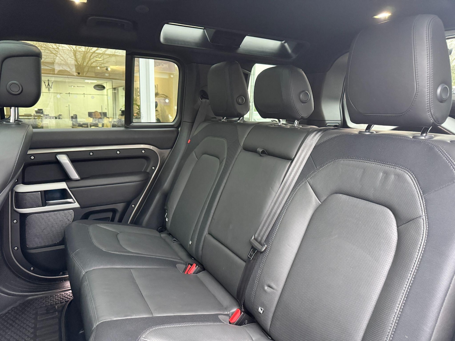 Used Land Rover Defender 110 2023 for sale - 77305814: Photo 24