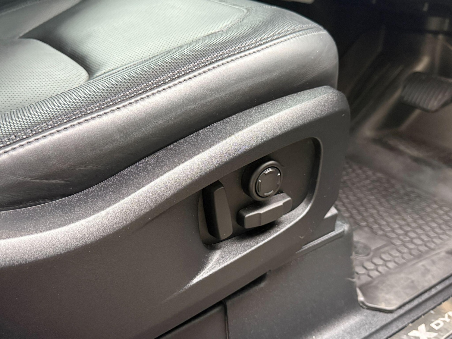 Used Land Rover Defender 110 2023 for sale - 77305814: Photo 52