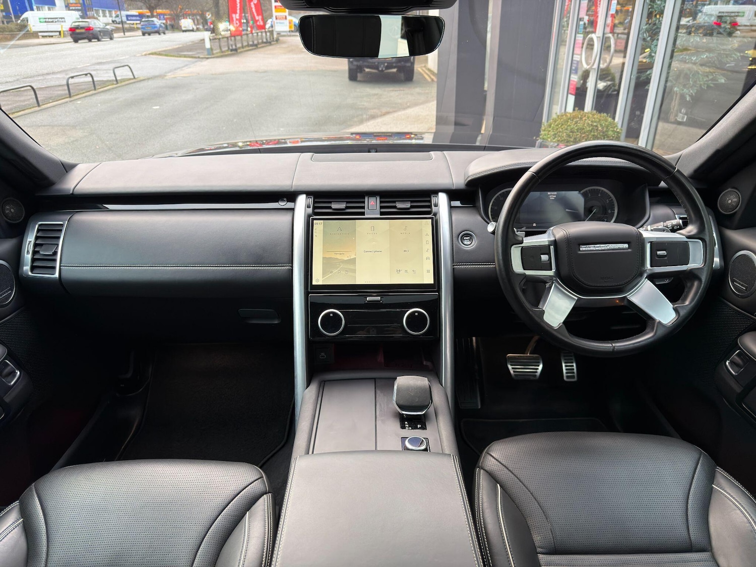 Used Land Rover Discovery 2023 for sale - 77074972: Photo 16