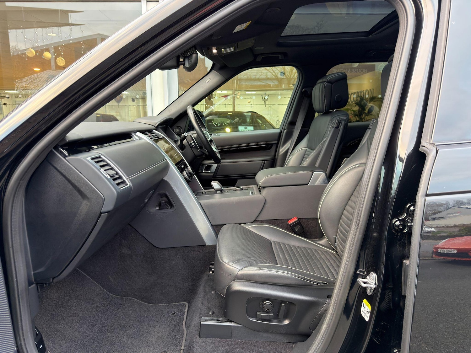 Used Land Rover Discovery 2023 for sale - 77074972: Photo 21