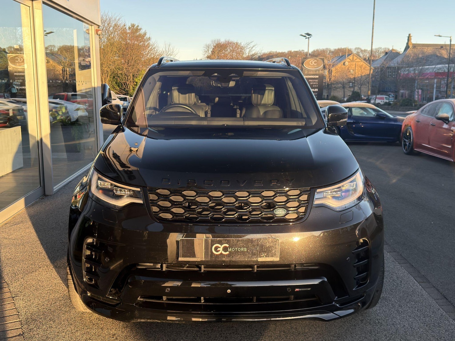 Used Land Rover Discovery 2023 for sale - 77074972: Photo 4