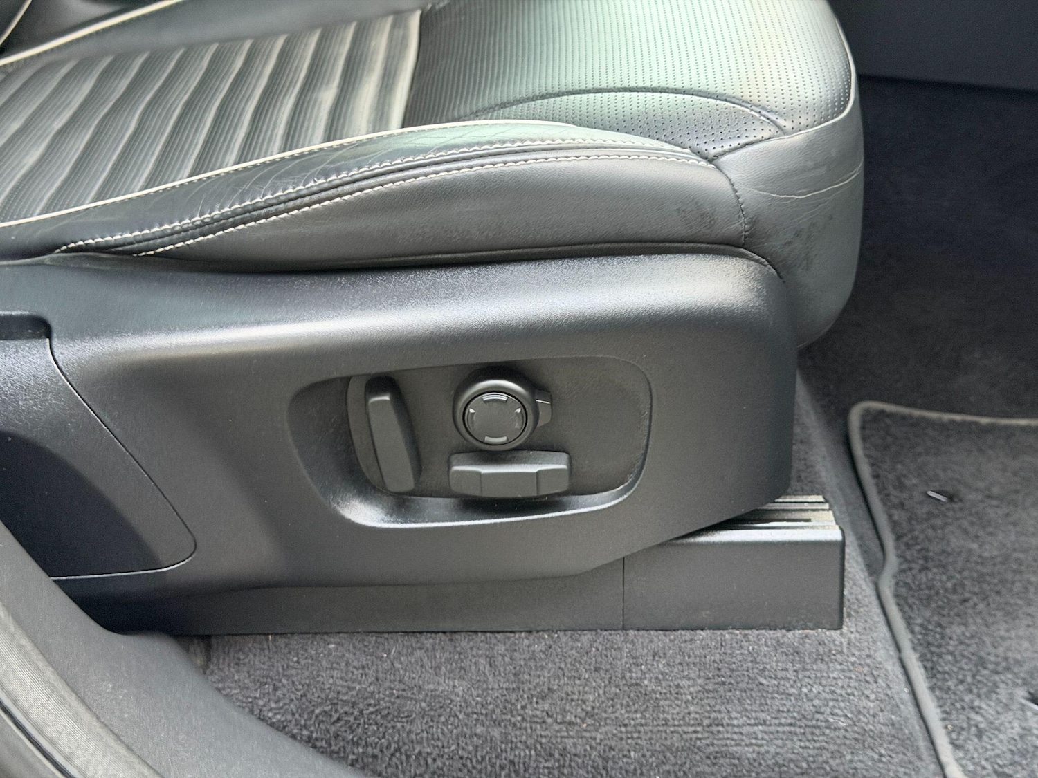 Used Land Rover Discovery 2023 for sale - 77074972: Photo 61