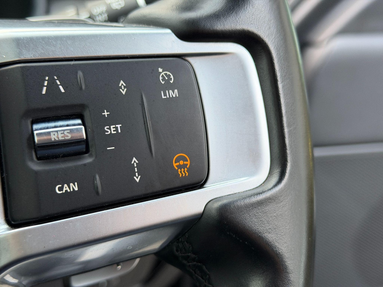 Used Land Rover Discovery 2023 for sale - 77074972: Photo 63