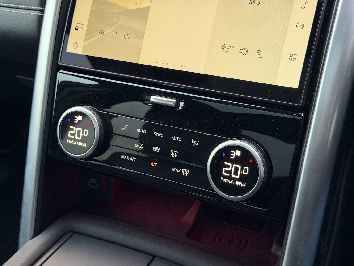 Used Land Rover Discovery 2023 for sale - 77074972: Photo 65