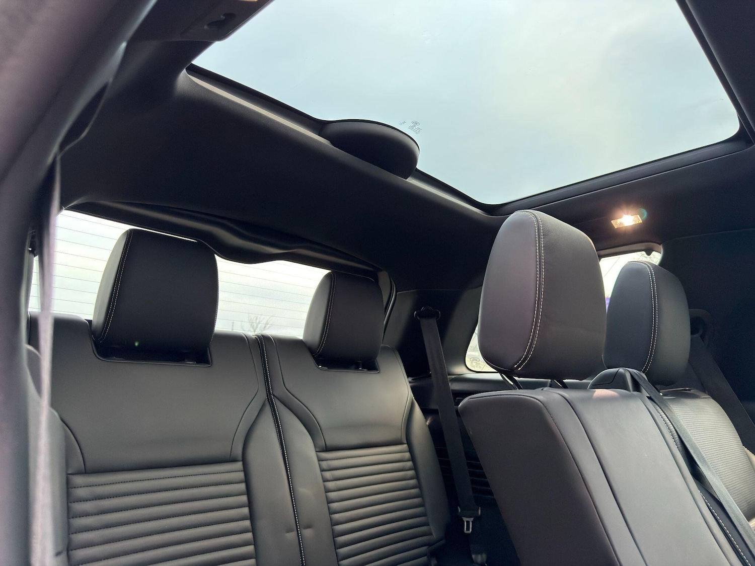 Used Land Rover Discovery 2023 for sale - 77074972: Photo 69