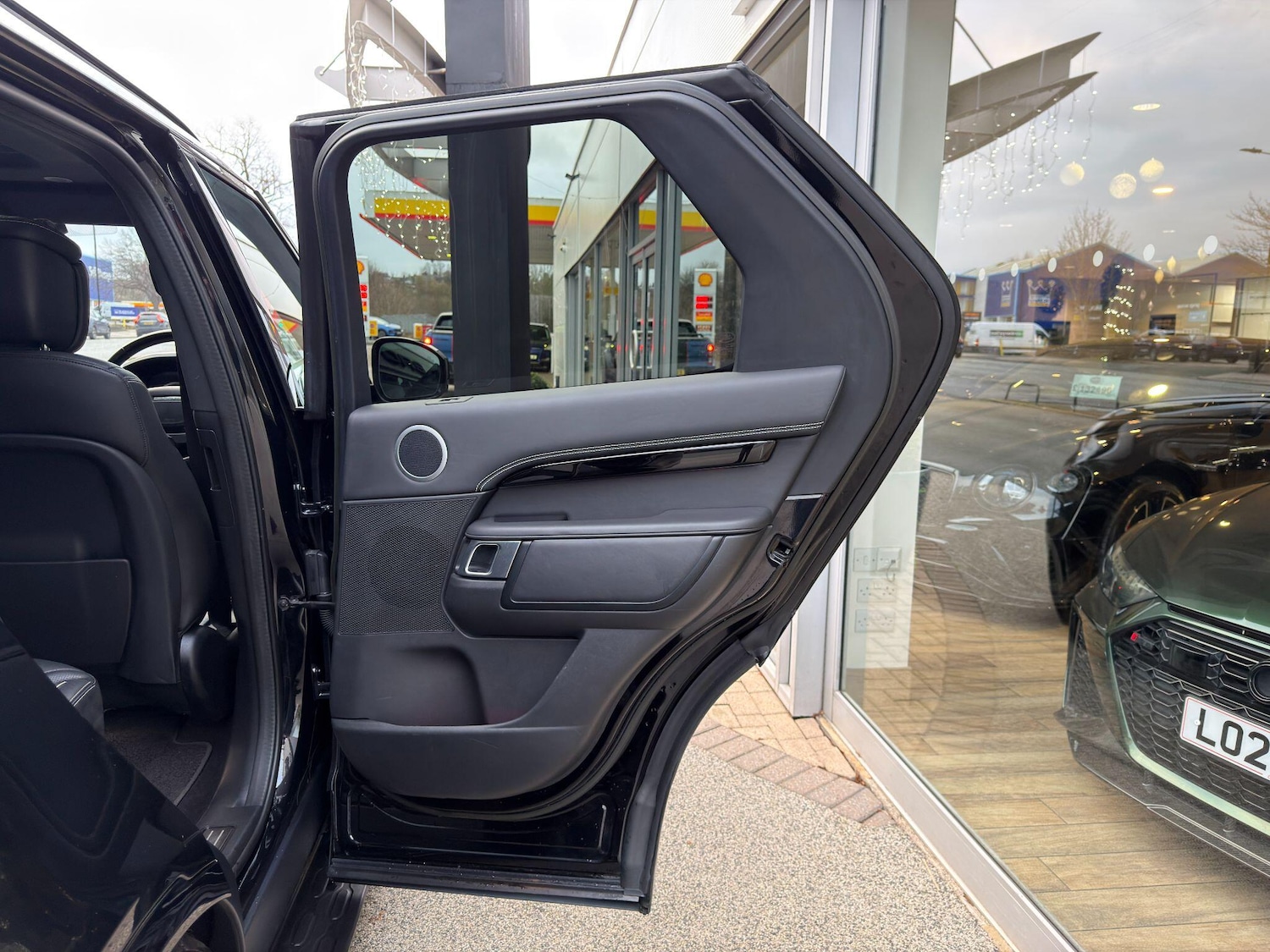 Used Land Rover Discovery 2023 for sale - 77074972: Photo 71