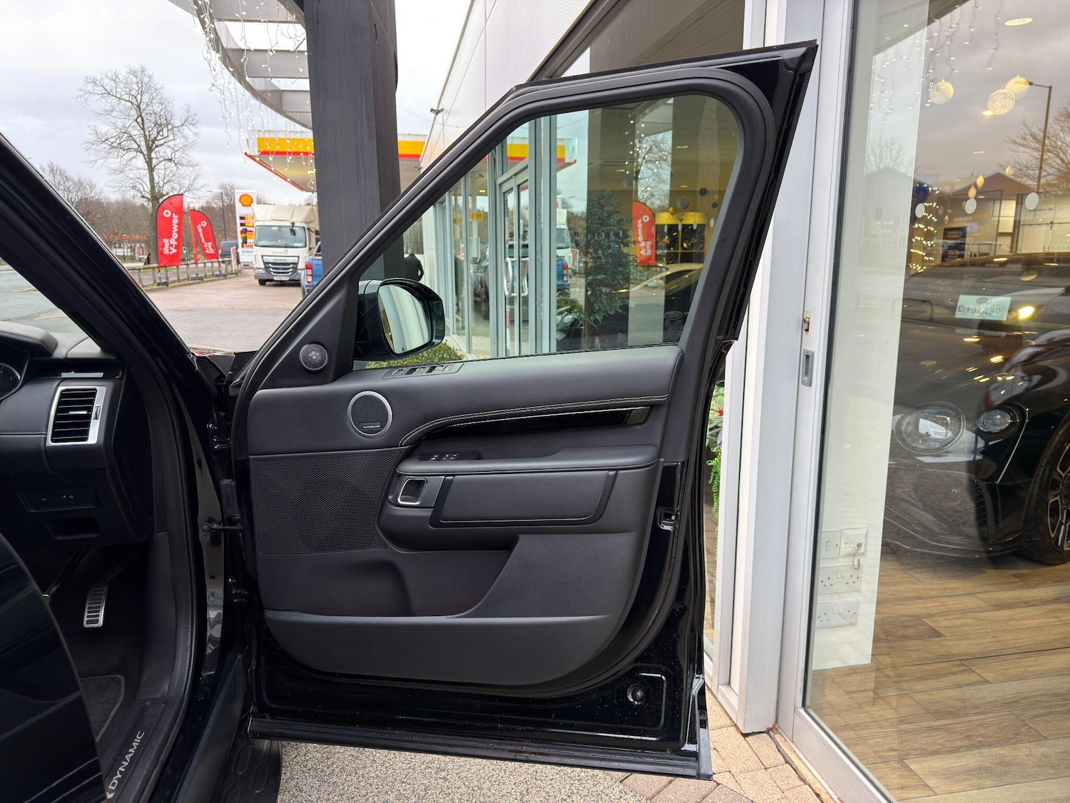 Used Land Rover Discovery 2023 for sale - 77074972: Photo 73