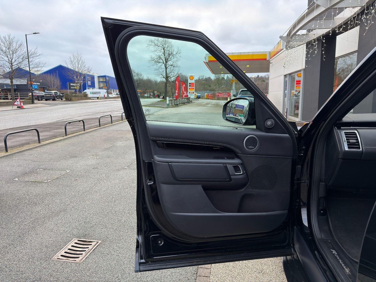 Used Land Rover Discovery 2023 for sale - 77074972: Photo 74