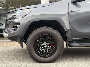 Used Toyota Hilux 2025 for sale - 79413104: Photo