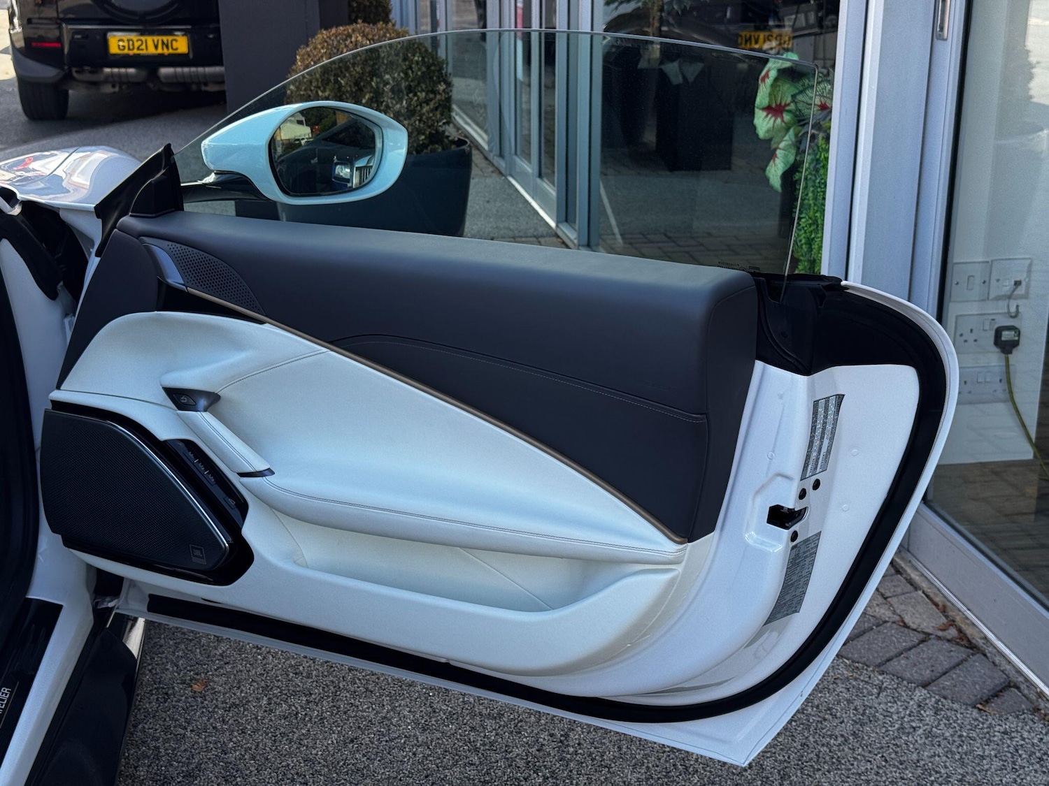 Used Ferrari Roma 2025 for sale - 76336118: Photo 23