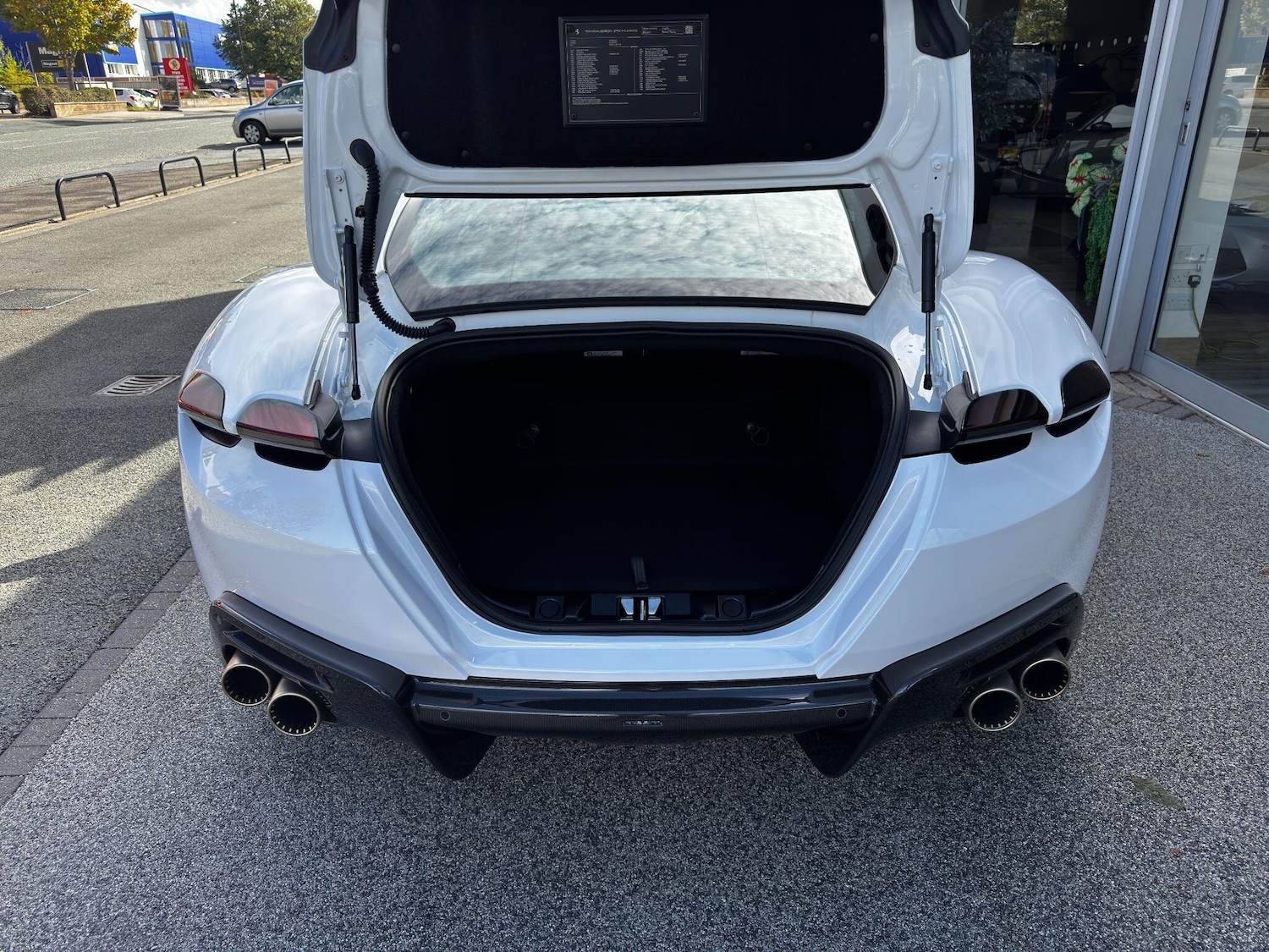 Used Ferrari Roma 2025 for sale - 76336118: Photo 26