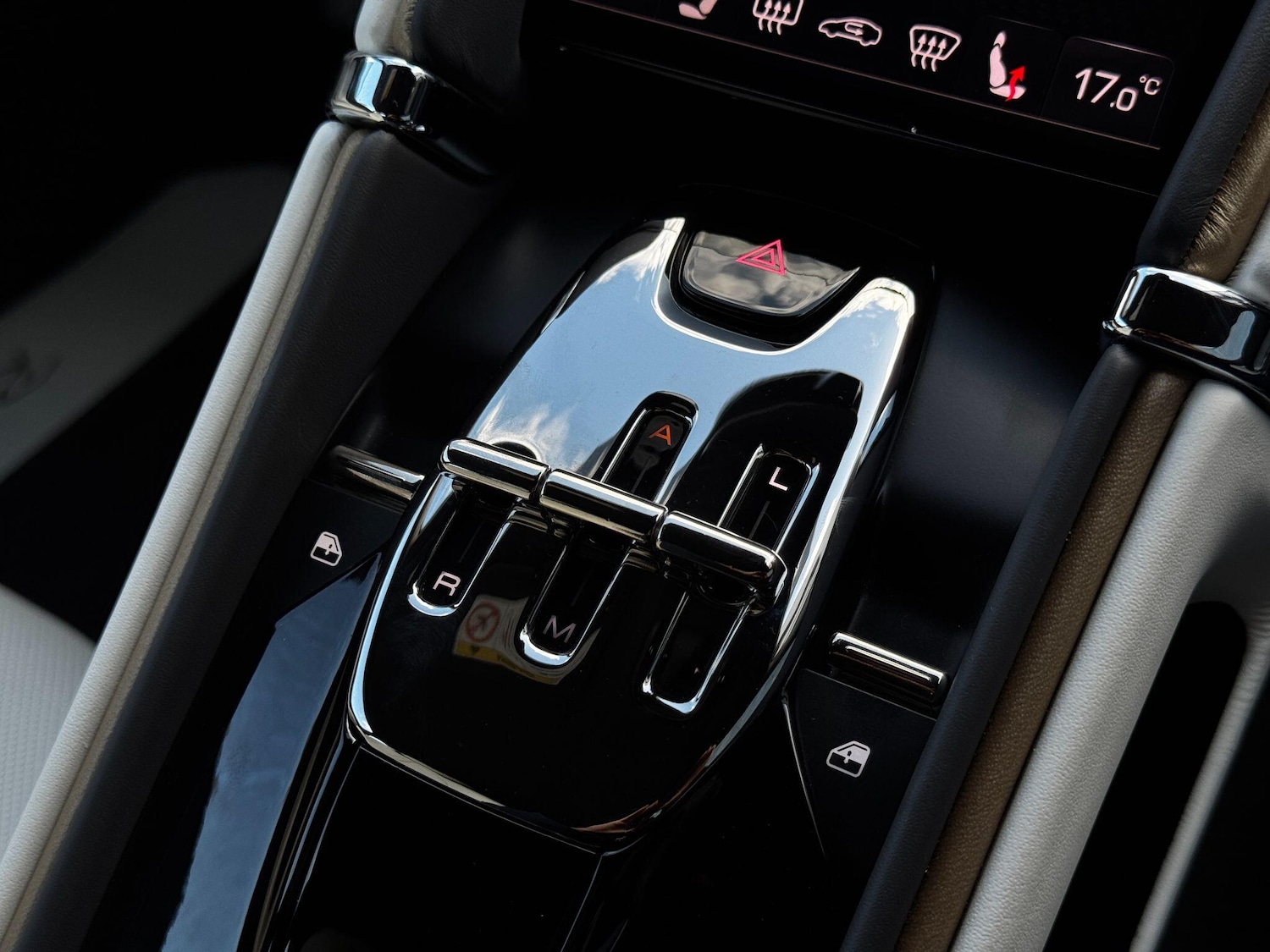 Used Ferrari Roma 2025 for sale - 76336118: Photo 59