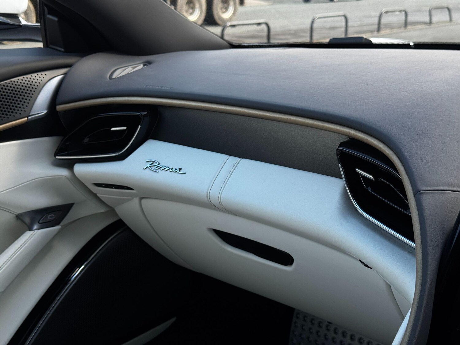 Used Ferrari Roma 2025 for sale - 76336118: Photo 60