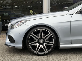 Used Mercedes-Benz E Class 2015 for sale - 79589474: Photo