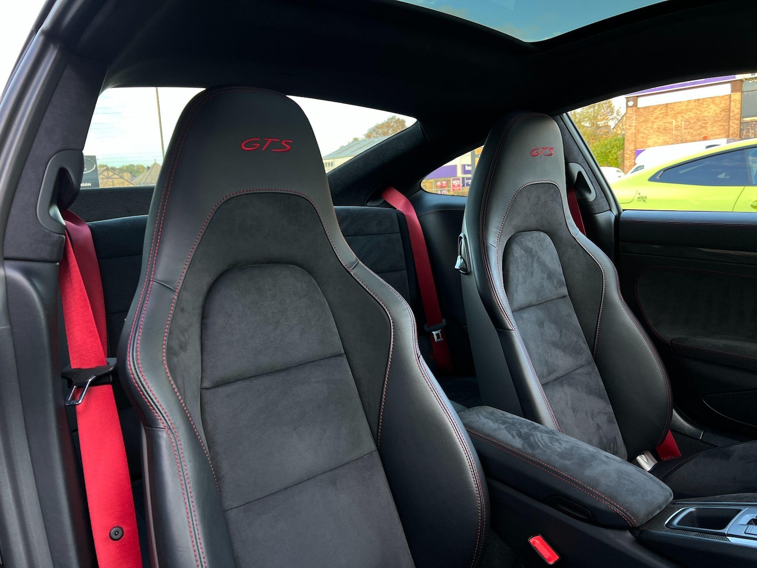 Used Porsche 911 for sale - 76432408: Photo 13