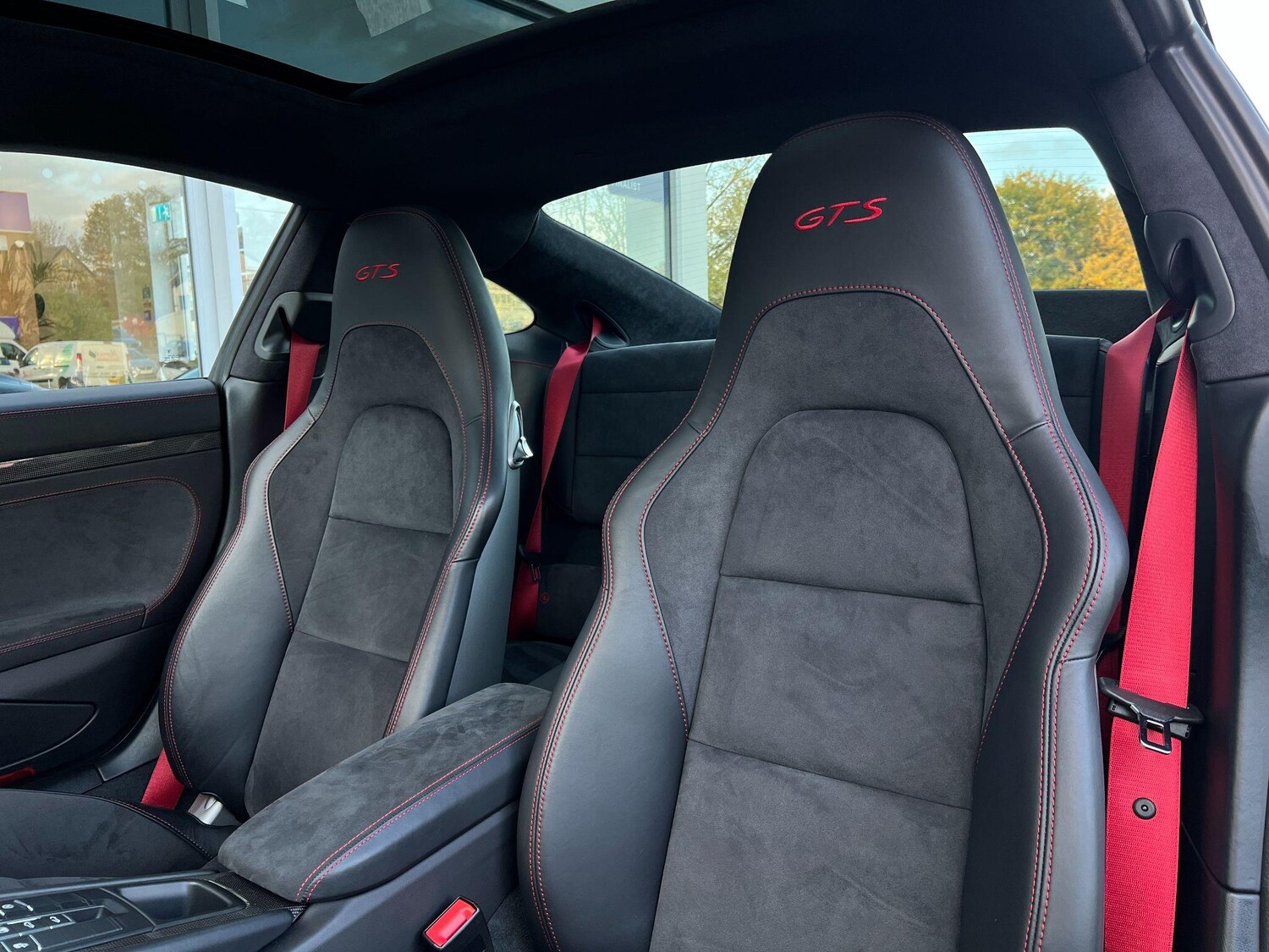 Used Porsche 911 for sale - 76432408: Photo 14