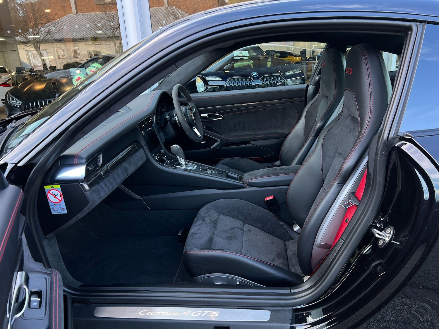 Used Porsche 911 for sale - 76432408: Photo 16