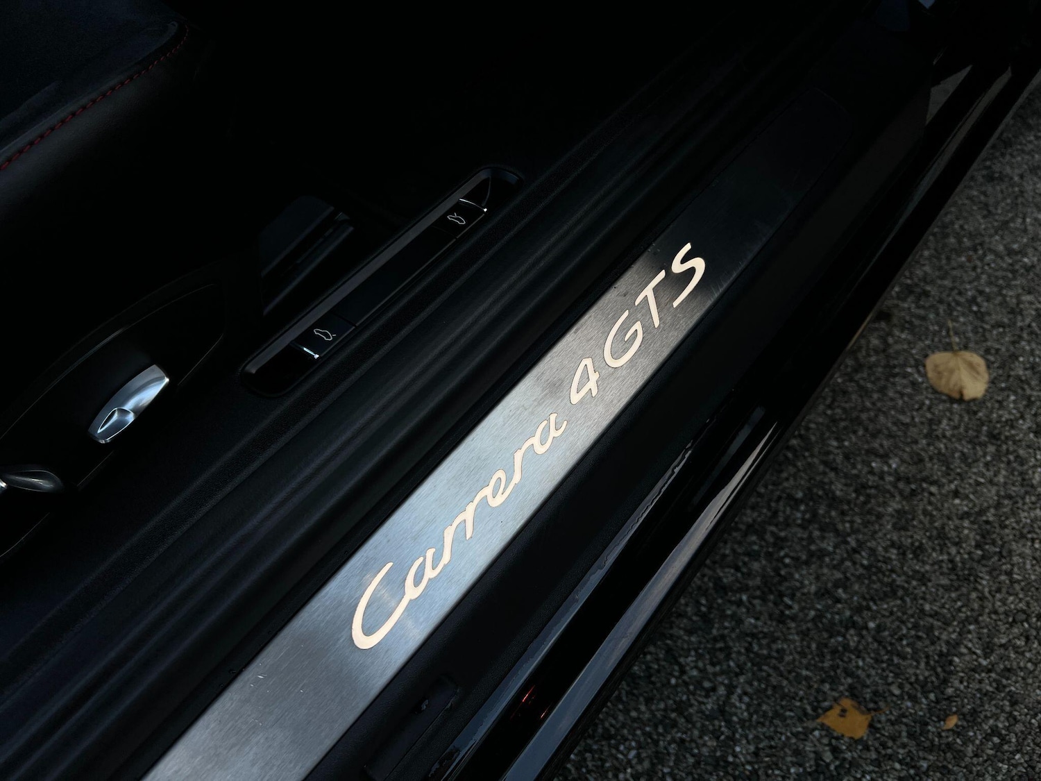 Used Porsche 911 for sale - 76432408: Photo 22