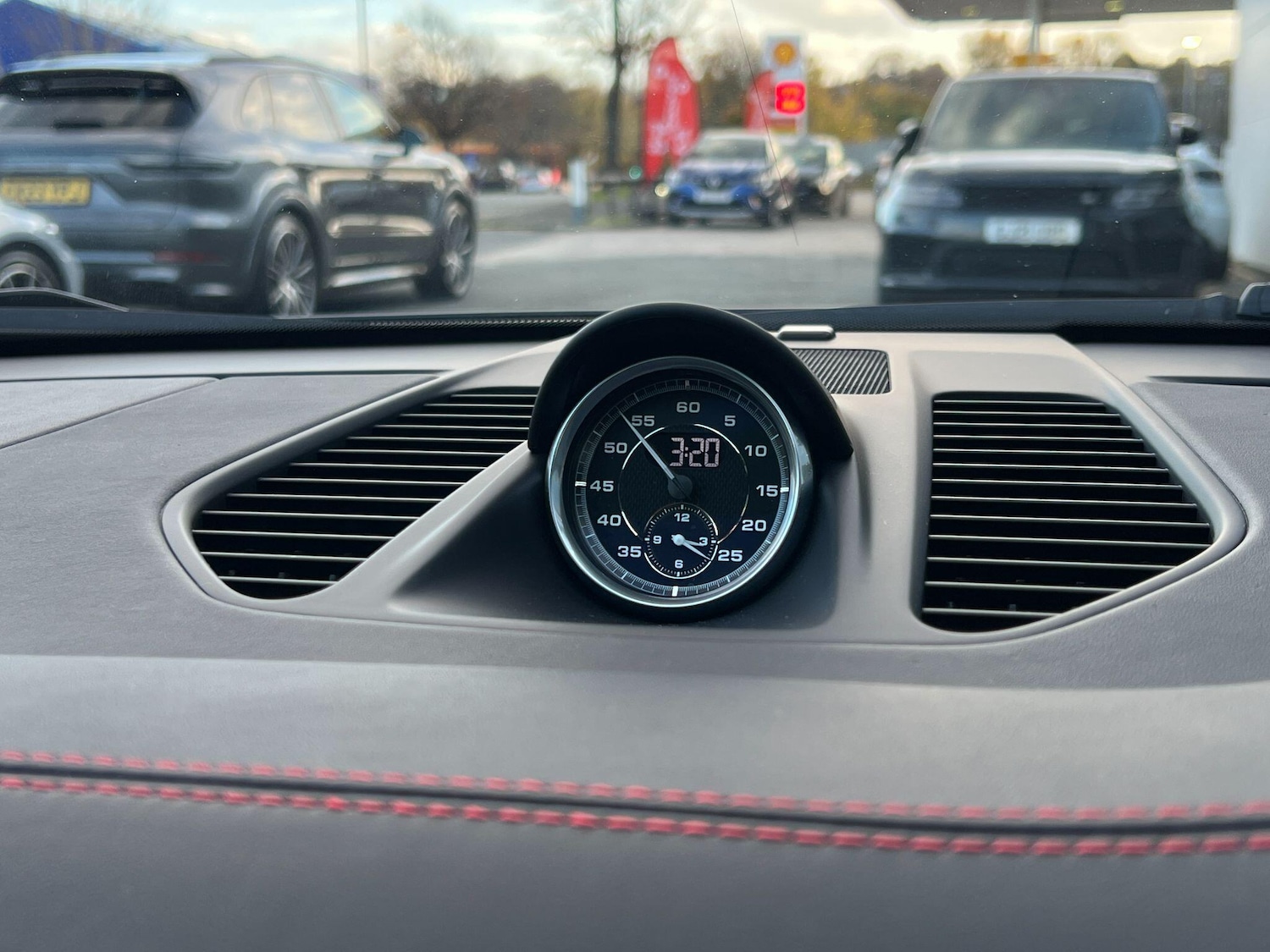 Used Porsche 911 for sale - 76432408: Photo 27