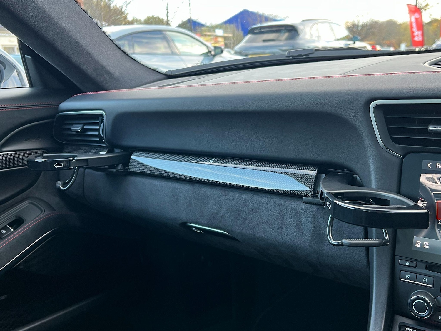 Used Porsche 911 for sale - 76432408: Photo 60