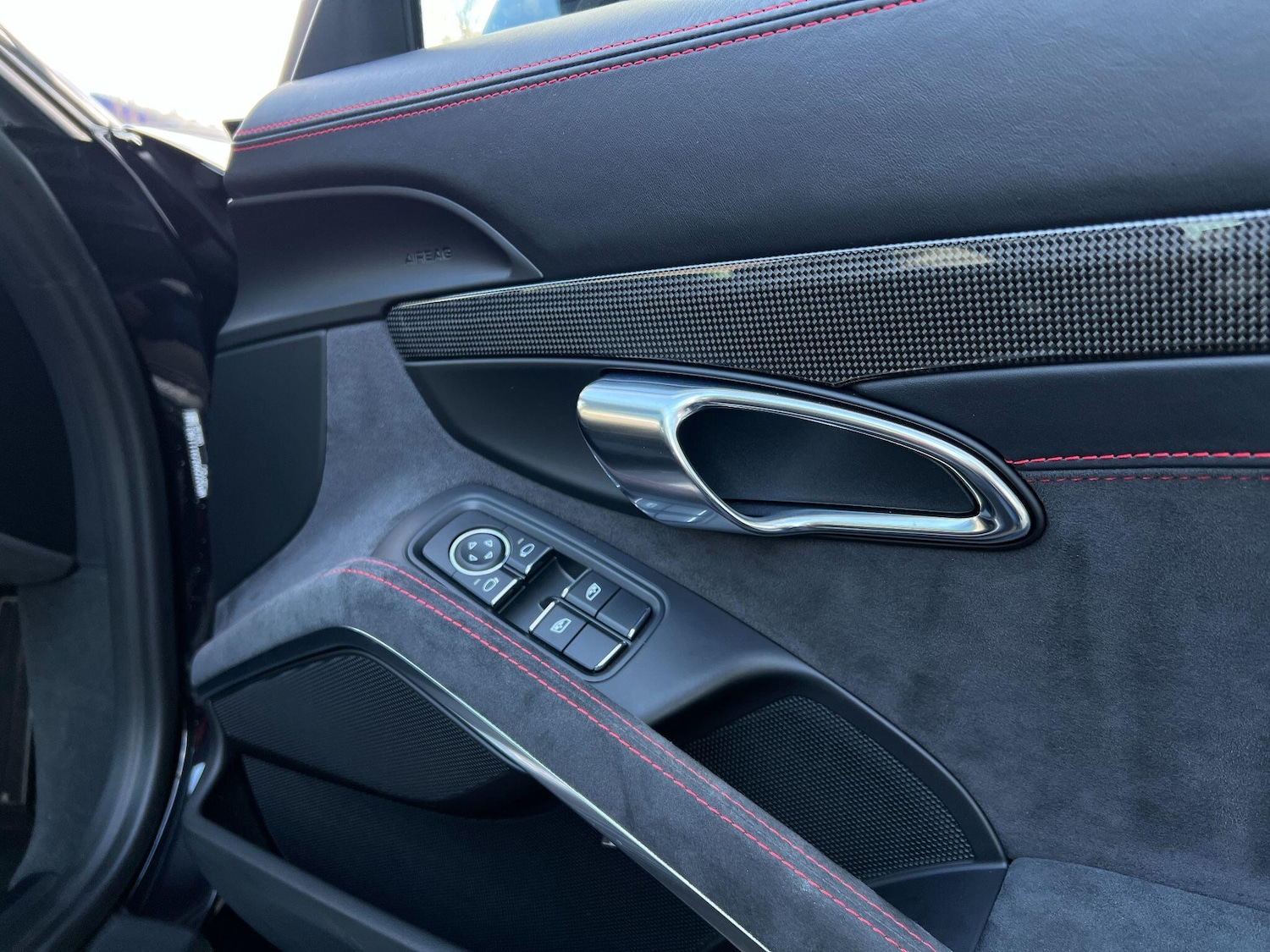 Used Porsche 911 for sale - 76432408: Photo 64