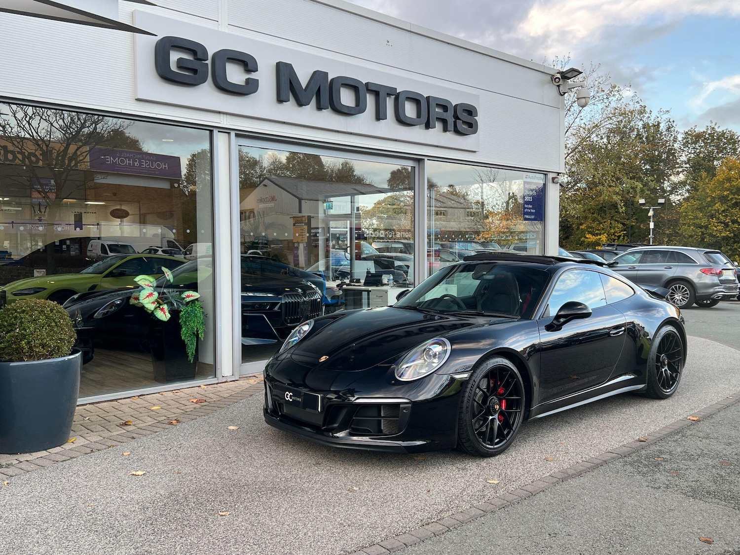 Used Porsche 911 for sale - 76432408: Photo 69