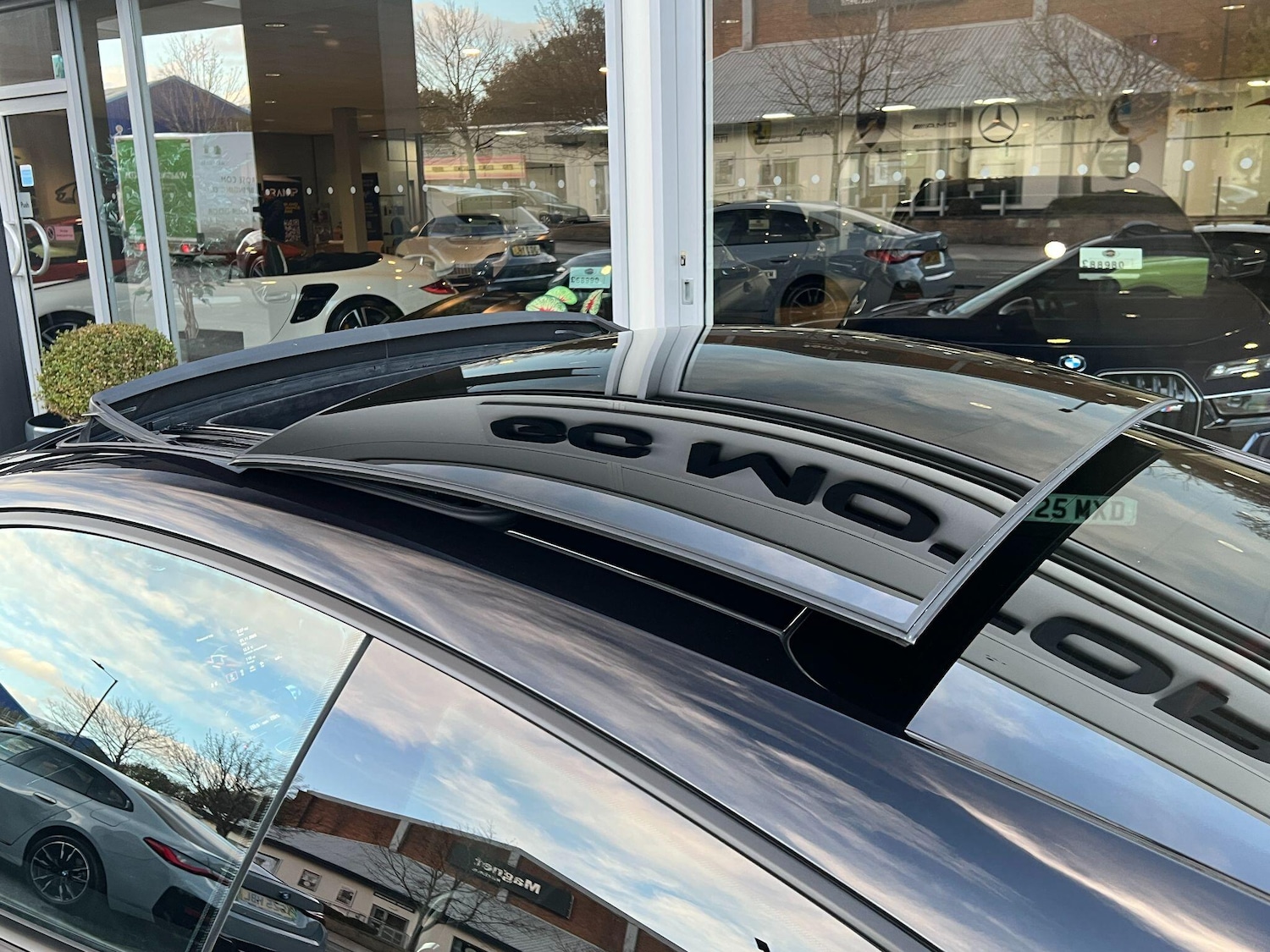 Used Porsche 911 for sale - 76432408: Photo 72