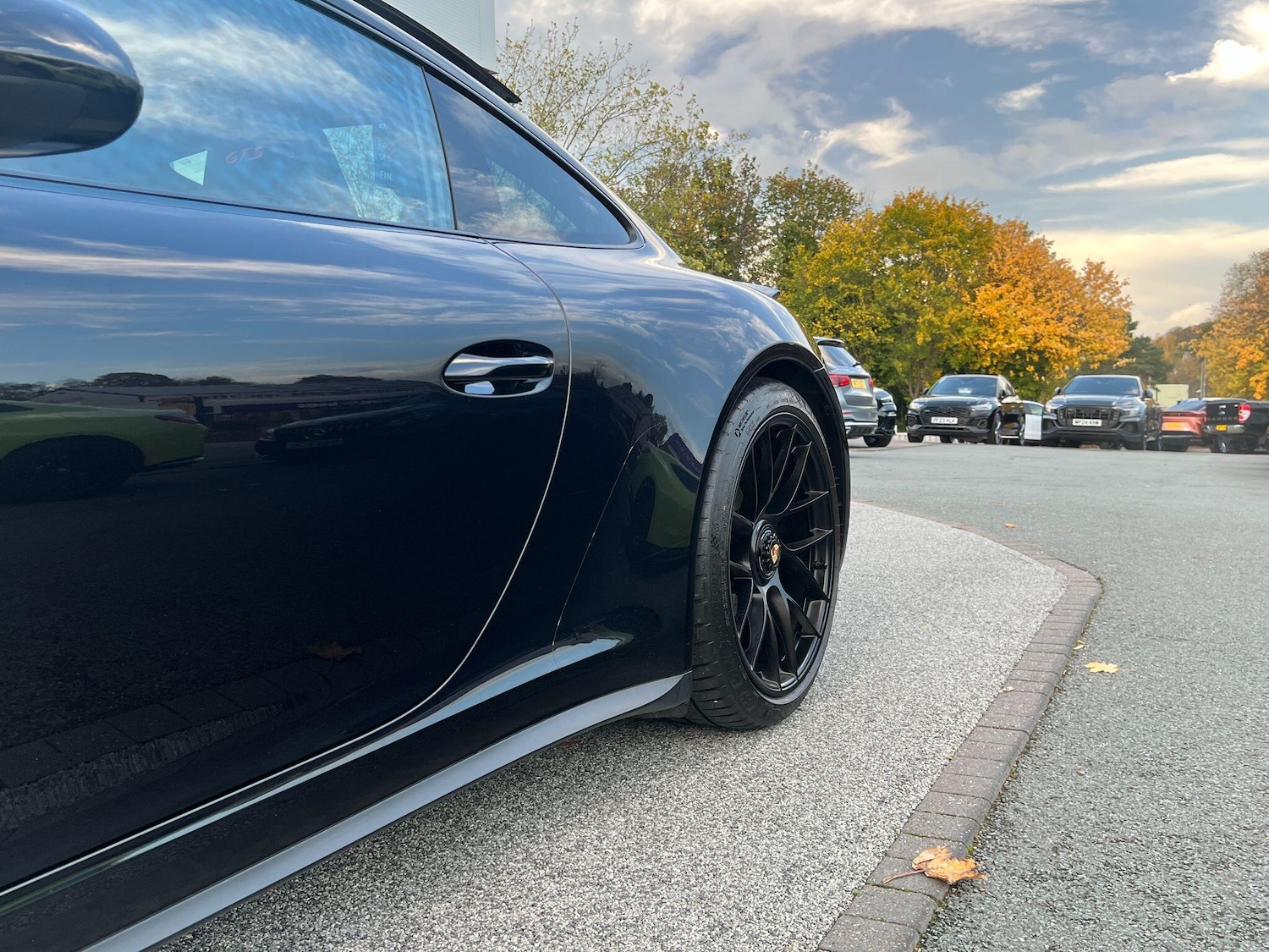 Used Porsche 911 for sale - 76432408: Photo 75