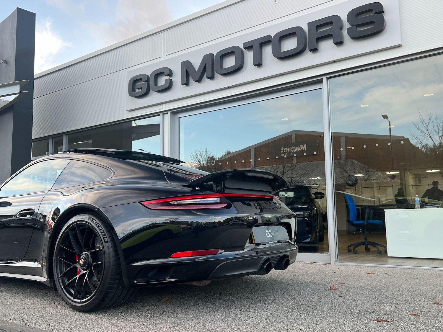 Used Porsche 911 for sale - 76432408: Photo 79