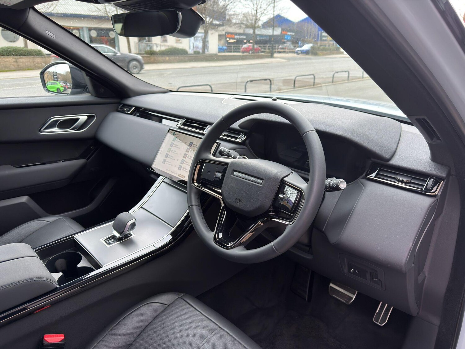 Used Land Rover Range Rover Velar 2024 for sale - 77839348: Photo 12